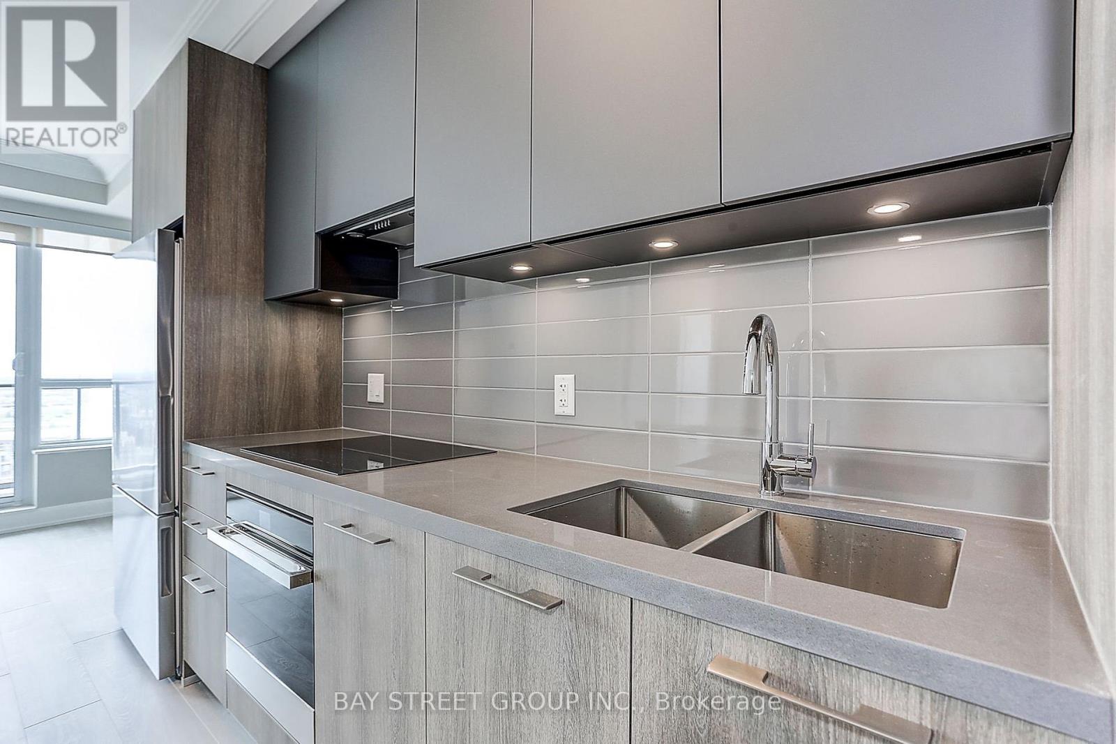 3103 - 8 Water Walk Drive, Markham, Ontario  L3R 6L4 - Photo 10 - N13680398