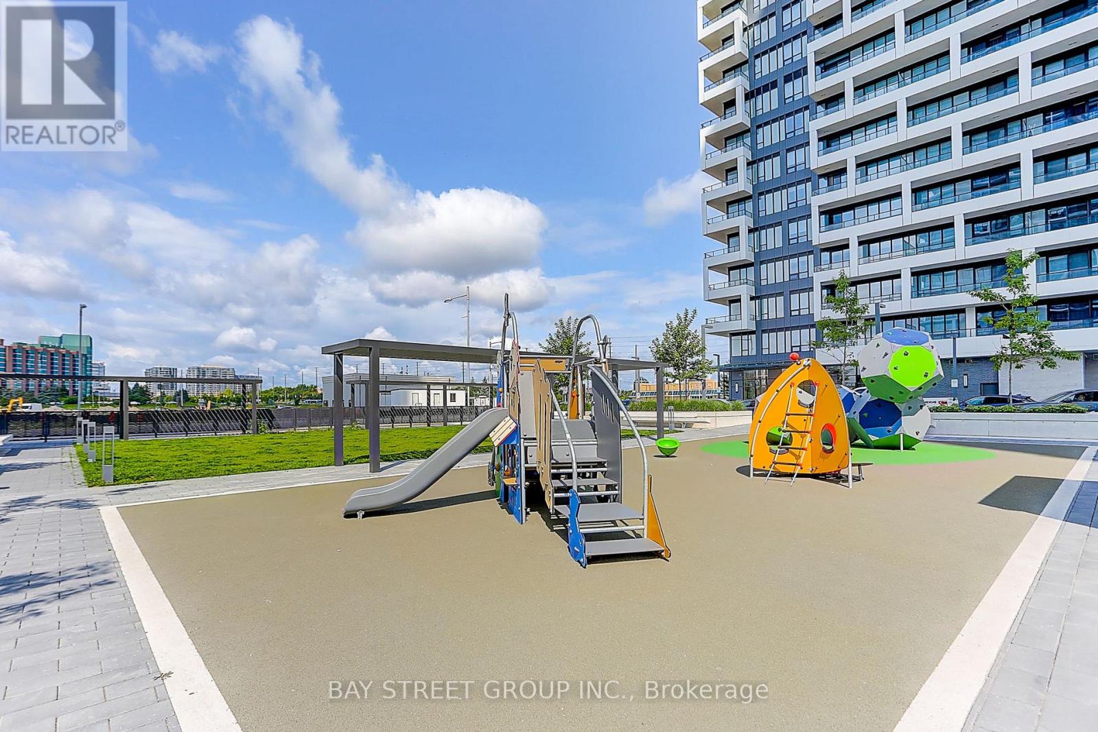 3103 - 8 Water Walk Drive, Markham, Ontario  L3R 6L4 - Photo 3 - N13680398