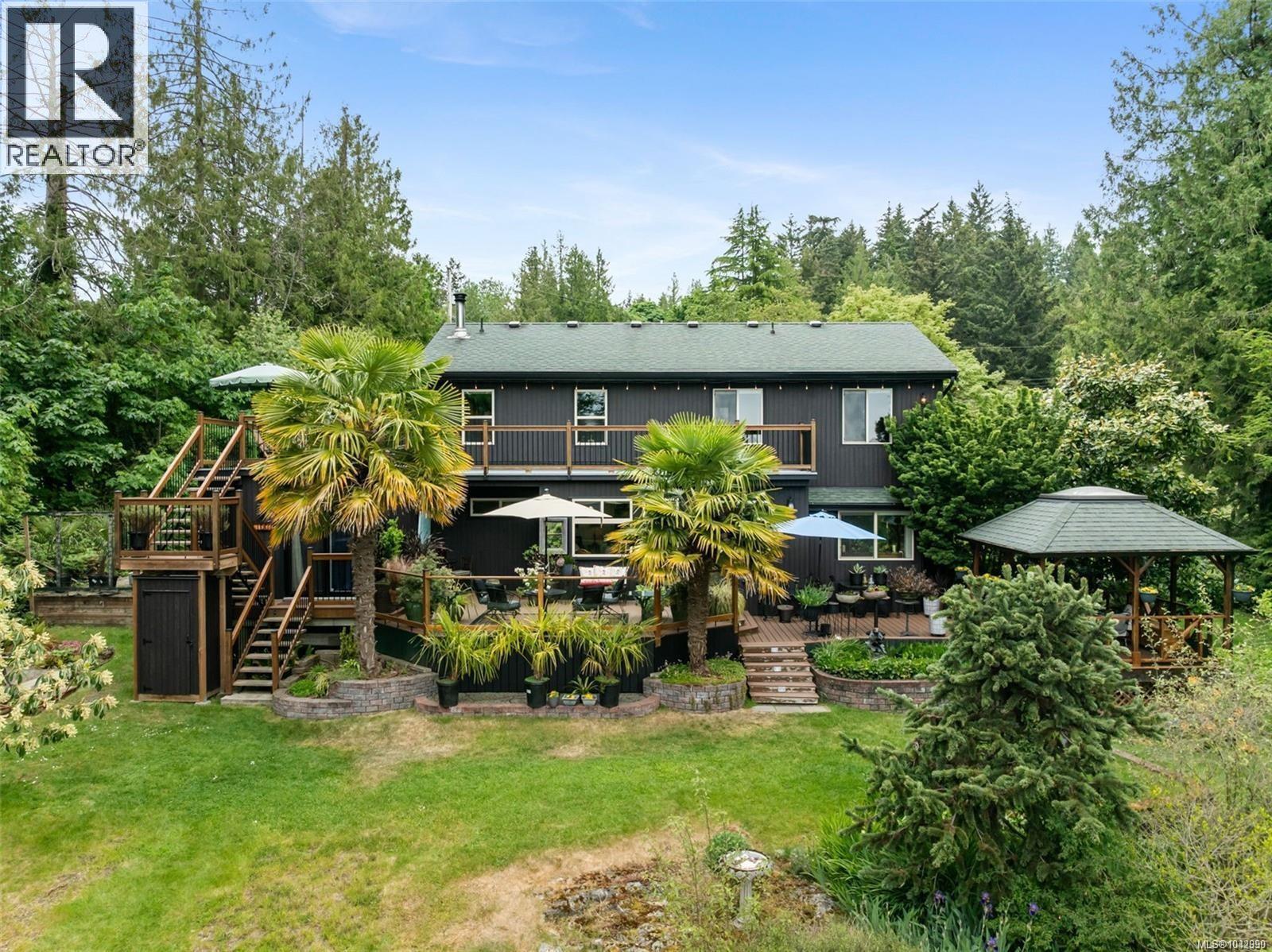 11007 Cedar Lane, North Saanich, British Columbia