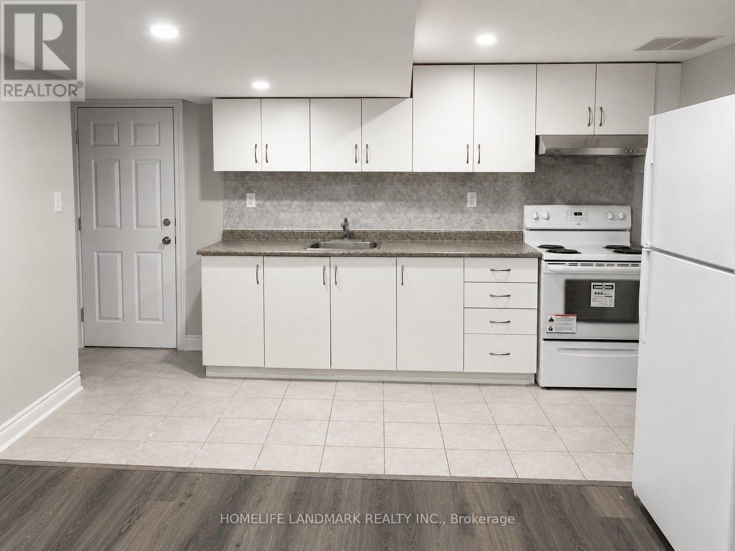 16 TORADA COURT, Brampton, Ontario