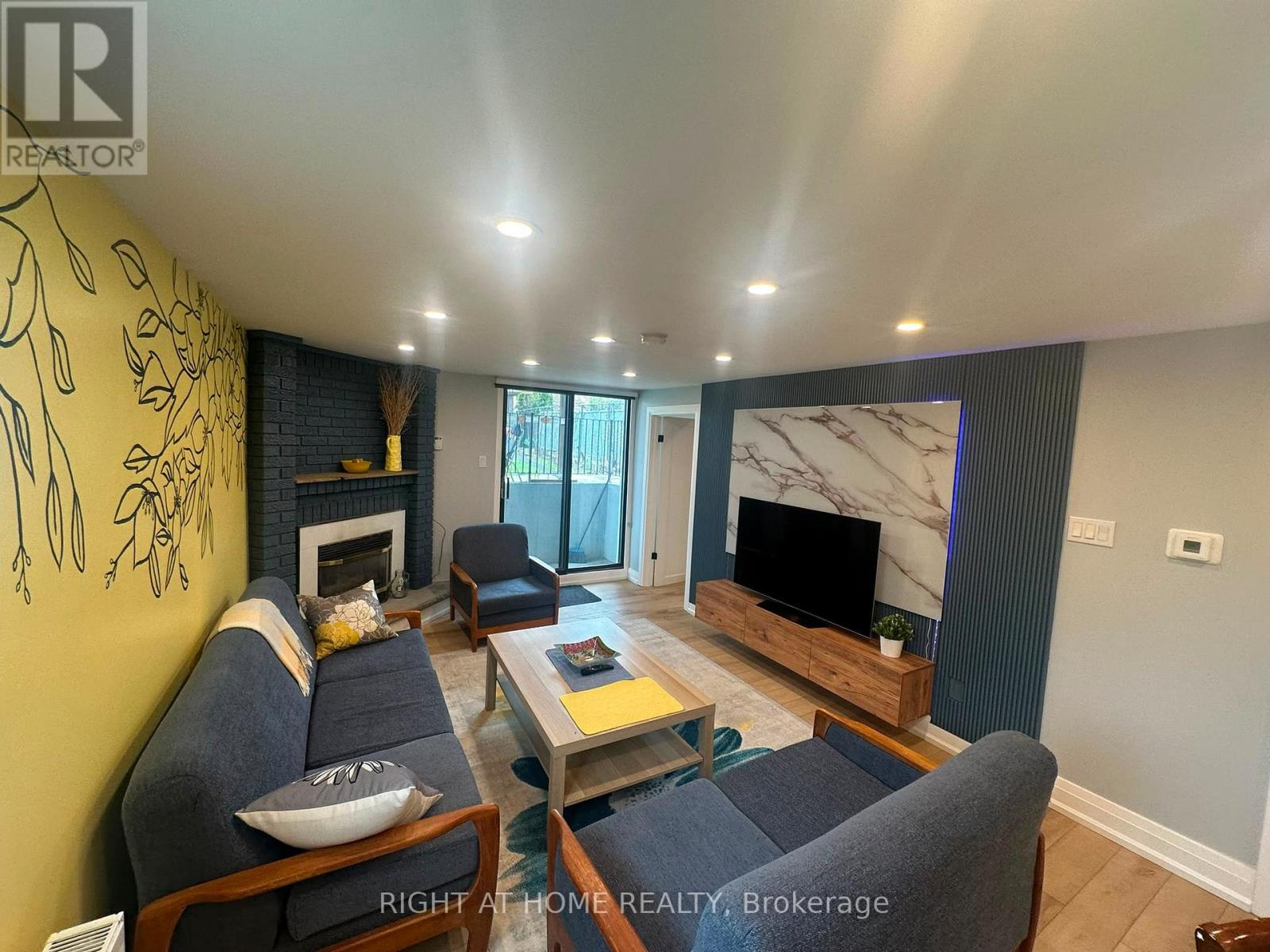 4076 Woodington Drive, Mississauga, Ontario  L4Z 1K2 - Photo 14 - W13680394