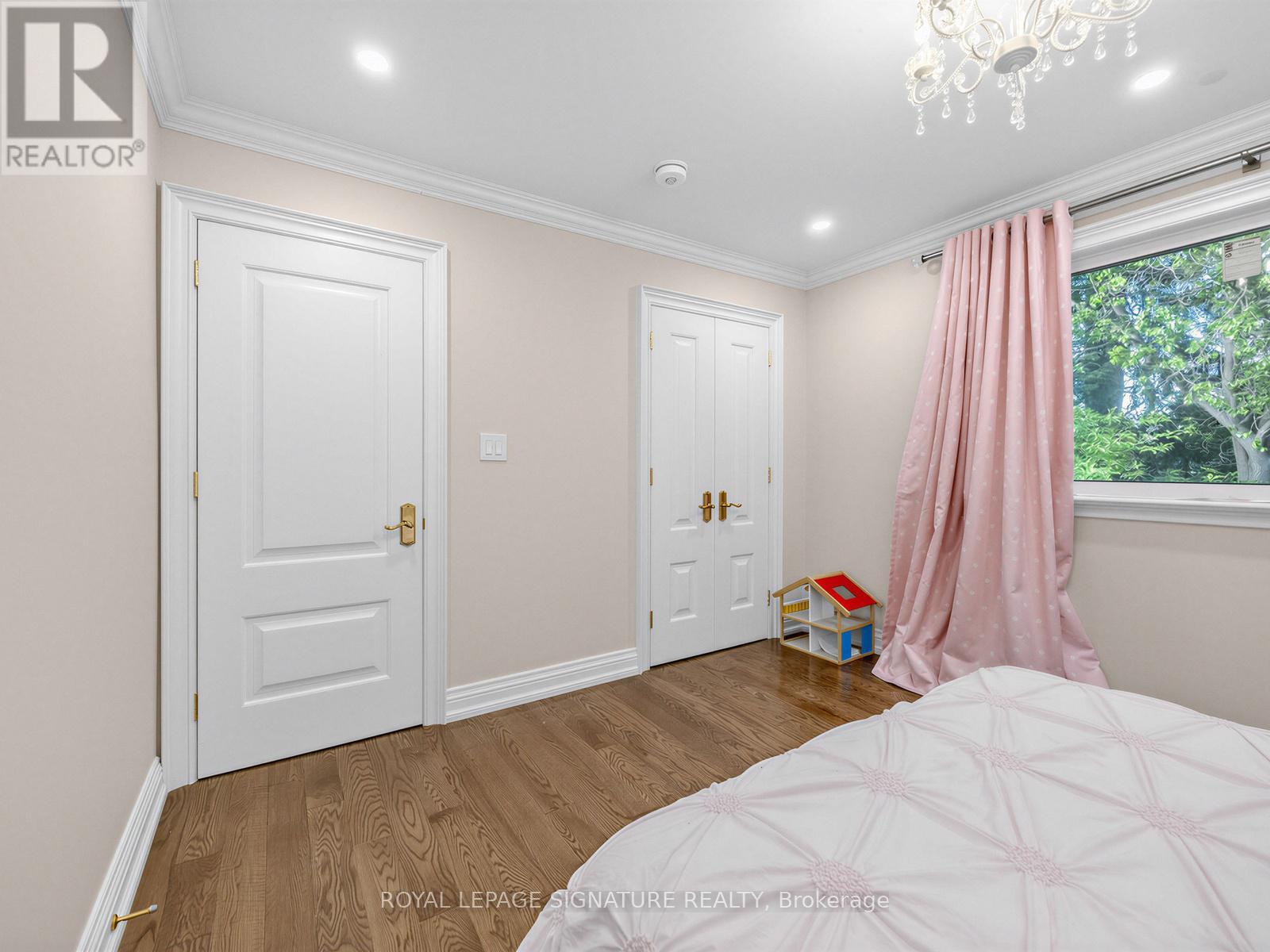 1415 Avonbridge Drive, Mississauga, Ontario  L5G 3G6 - Photo 40 - W13680396