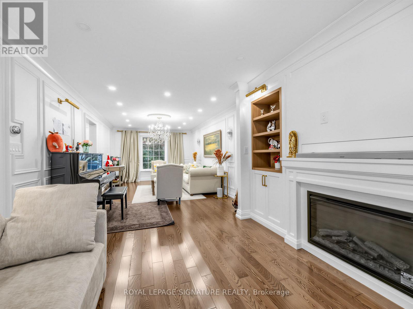 1415 Avonbridge Drive, Mississauga, Ontario  L5G 3G6 - Photo 8 - W13680396