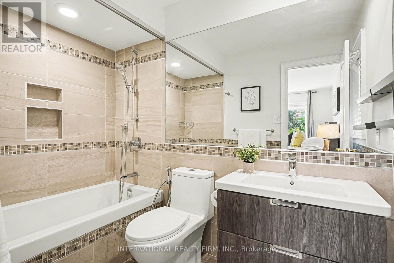 5240 Elmridge Drive, Mississauga, Ontario  L5M 5A4 - Photo 30 - W13680412