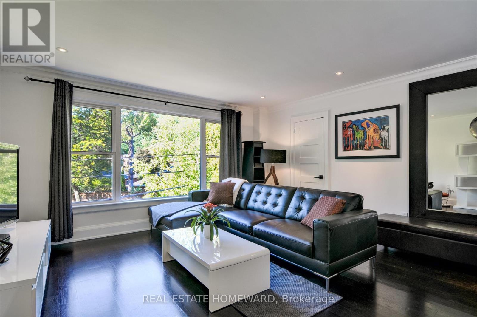 Main Floor - 21 Love Crescent, Toronto, Ontario  M4E 1V6 - Photo 4 - E13498058
