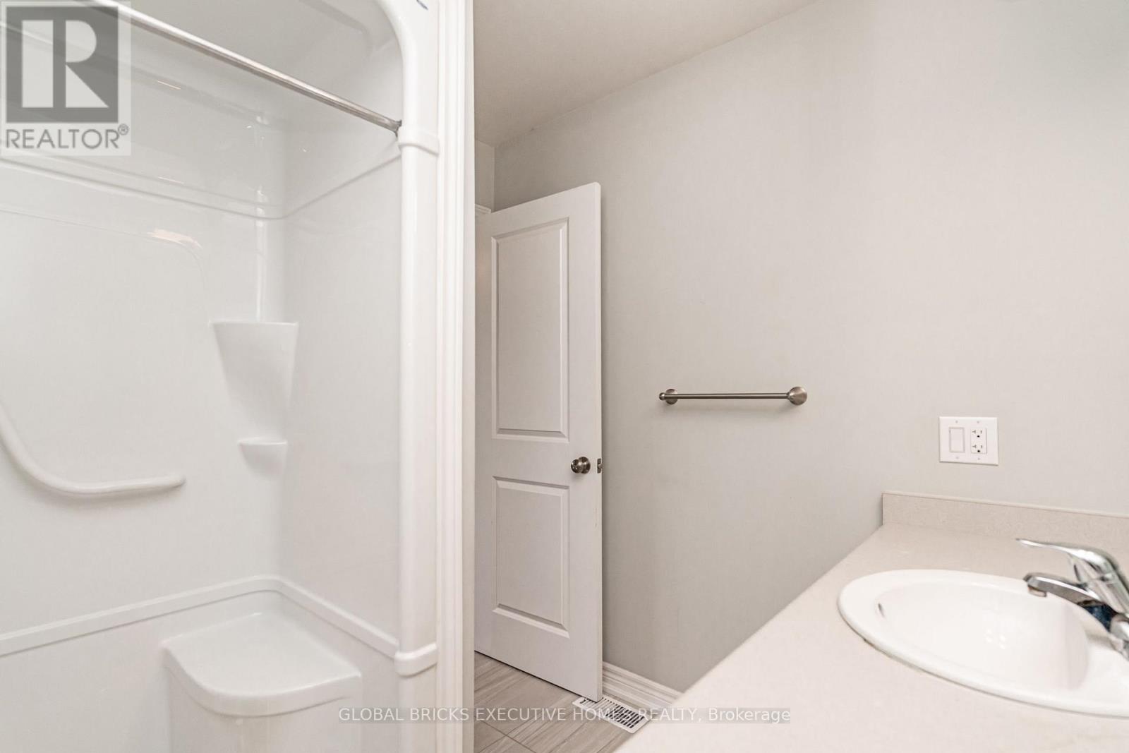 79 - 7768 Ascott Circle, Niagara Falls, Ontario  L2H 3P9 - Photo 30 - X13680406