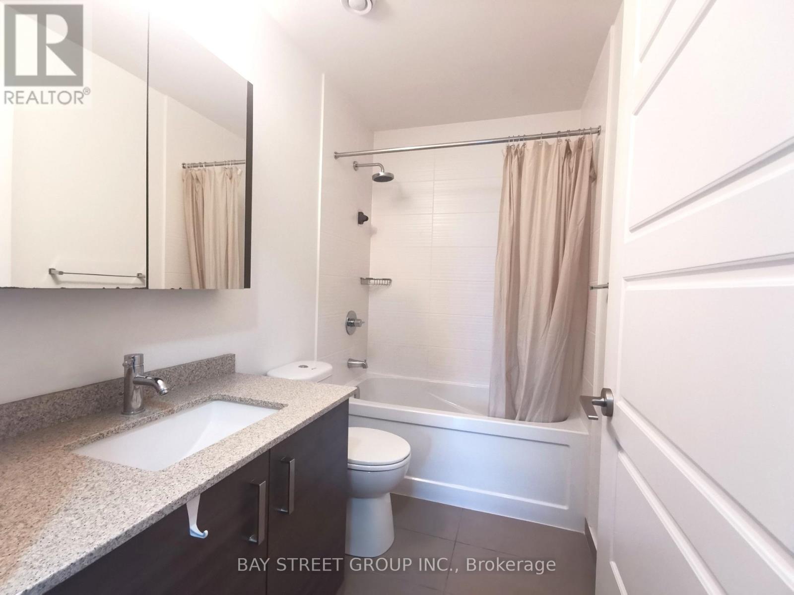 #217 - 8200 Birchmount Road, Markham, Ontario  L3R 9W1 - Photo 8 - N13680414