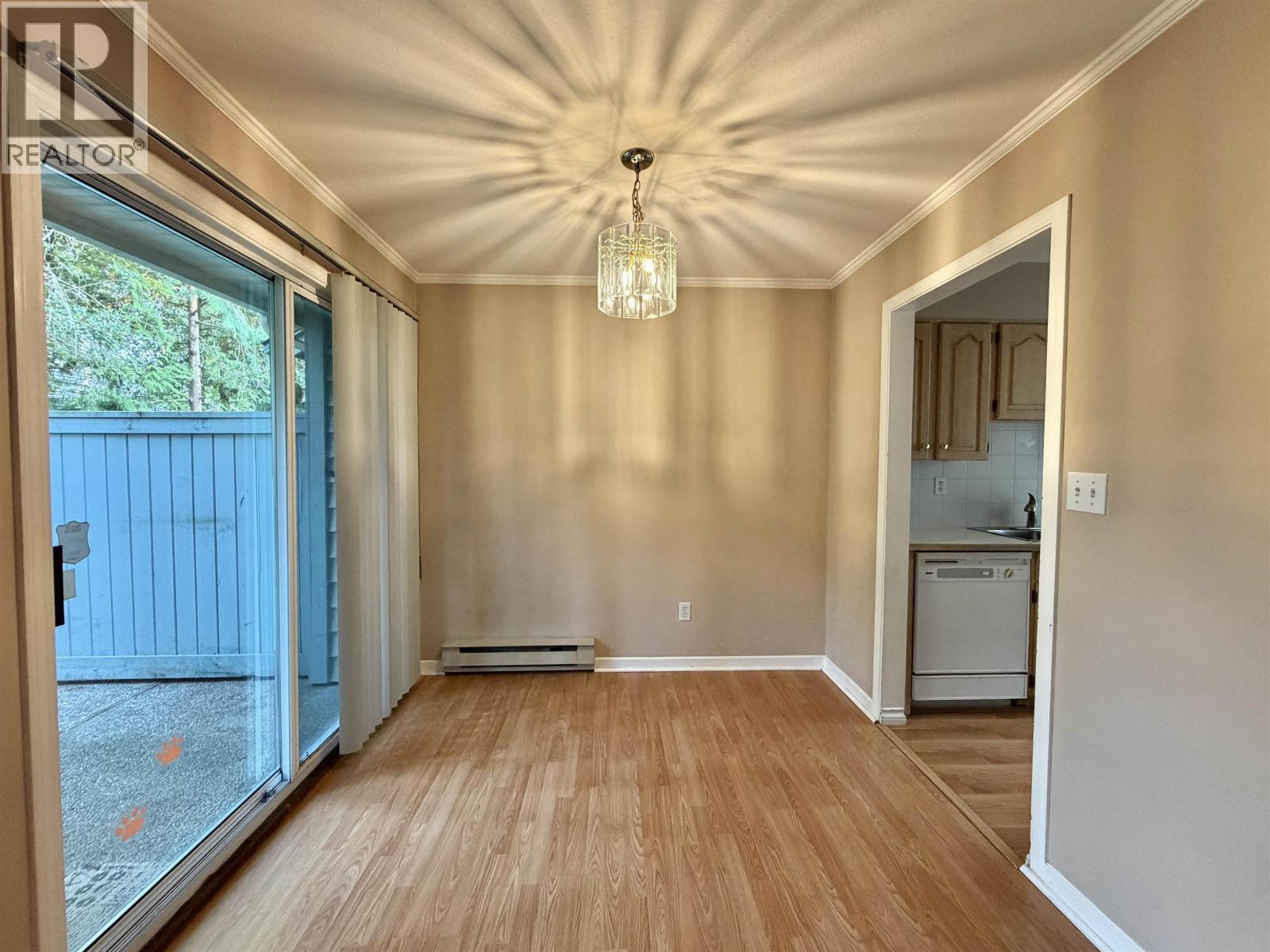 5 7130 Barnet Road, Burnaby, British Columbia  V5A 4S4 - Photo 4 - R3151973