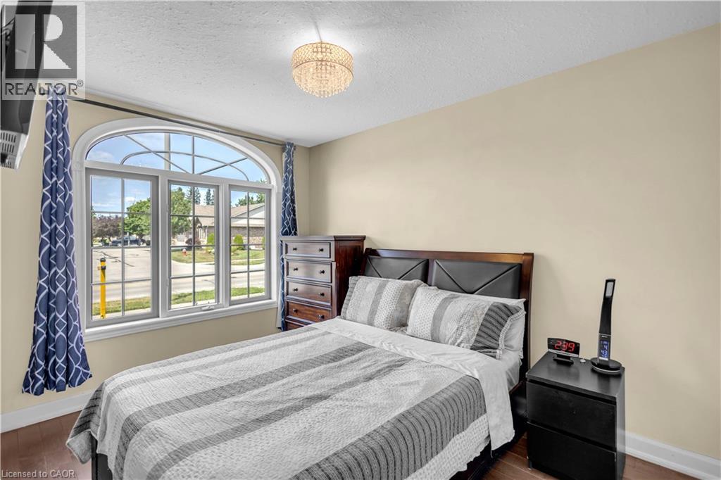 561 Grey Street, Brantford, Ontario  N3S 0C3 - Photo 15 - 40849672