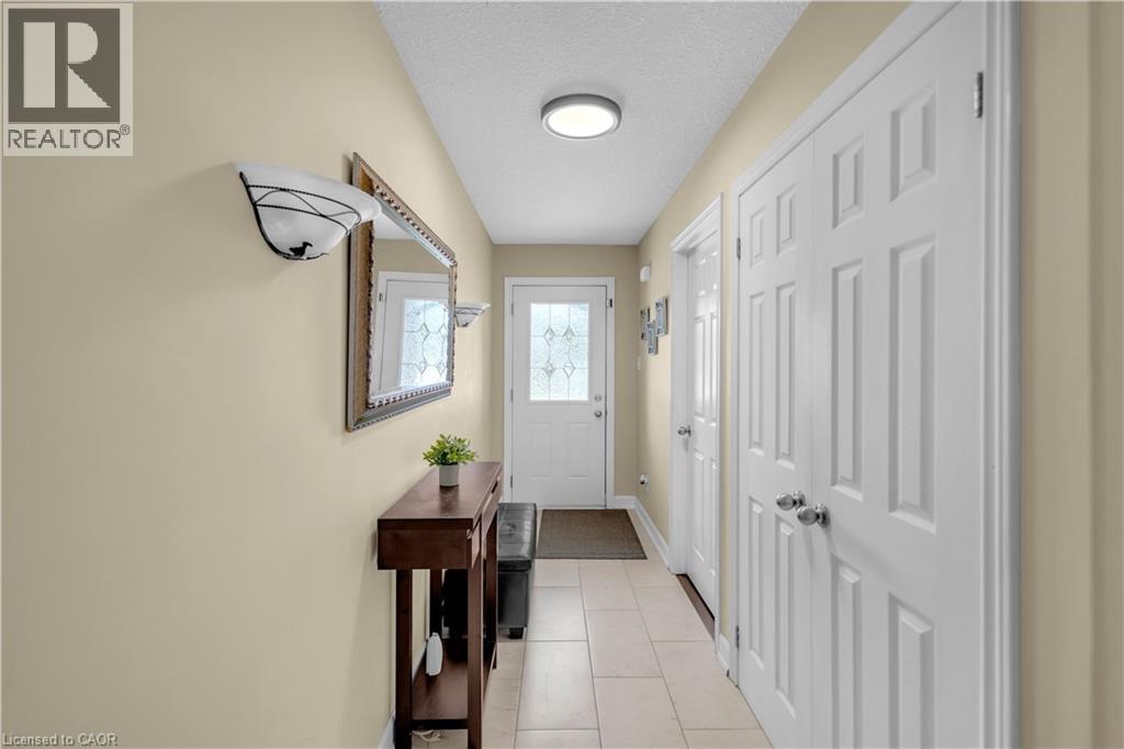 561 Grey Street, Brantford, Ontario  N3S 0C3 - Photo 3 - 40849672