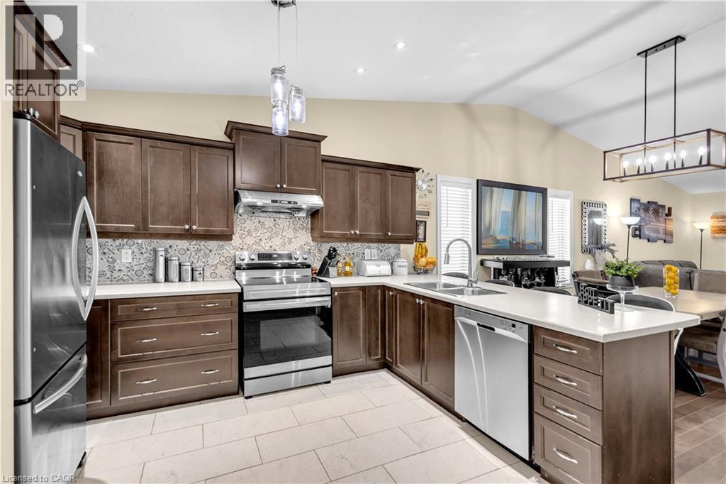 561 Grey Street, Brantford, Ontario  N3S 0C3 - Photo 5 - 40849672