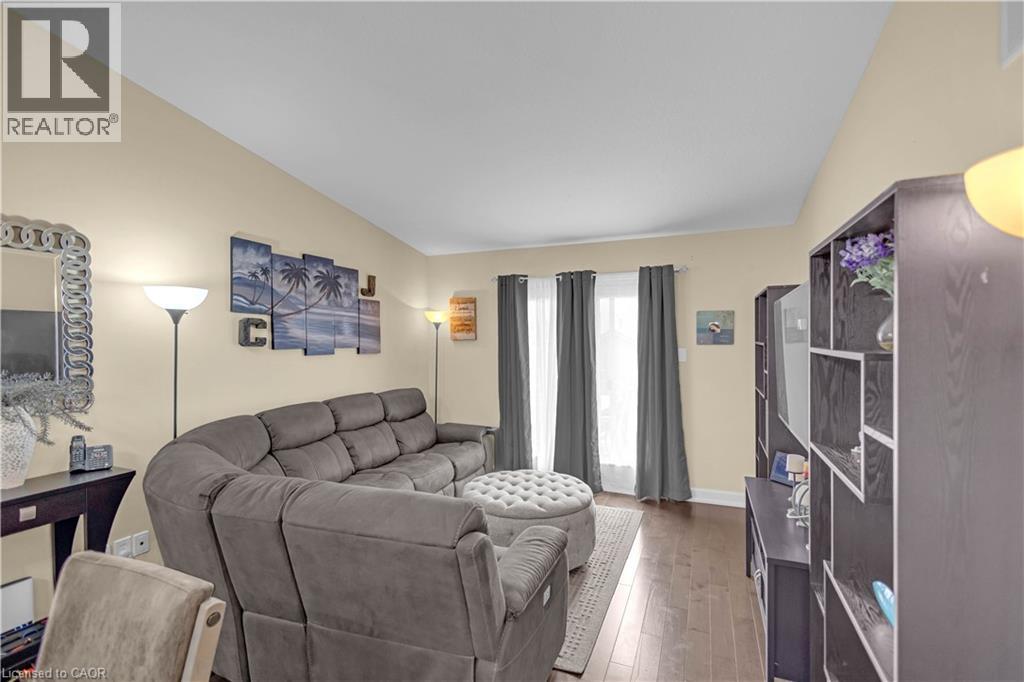 561 Grey Street, Brantford, Ontario  N3S 0C3 - Photo 10 - 40849672
