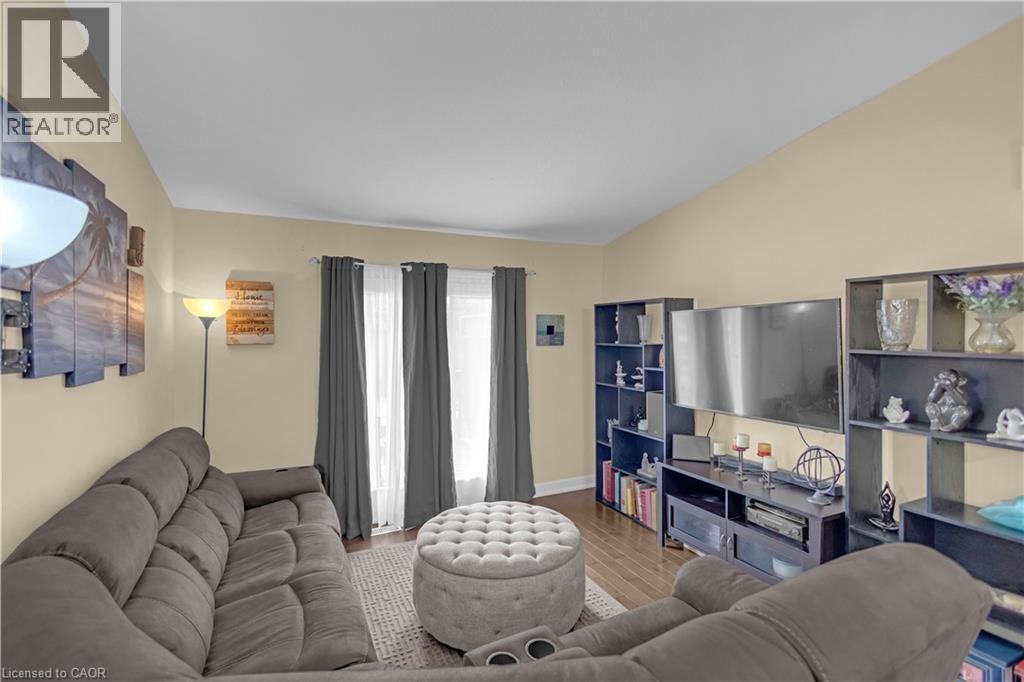 561 Grey Street, Brantford, Ontario  N3S 0C3 - Photo 11 - 40849672