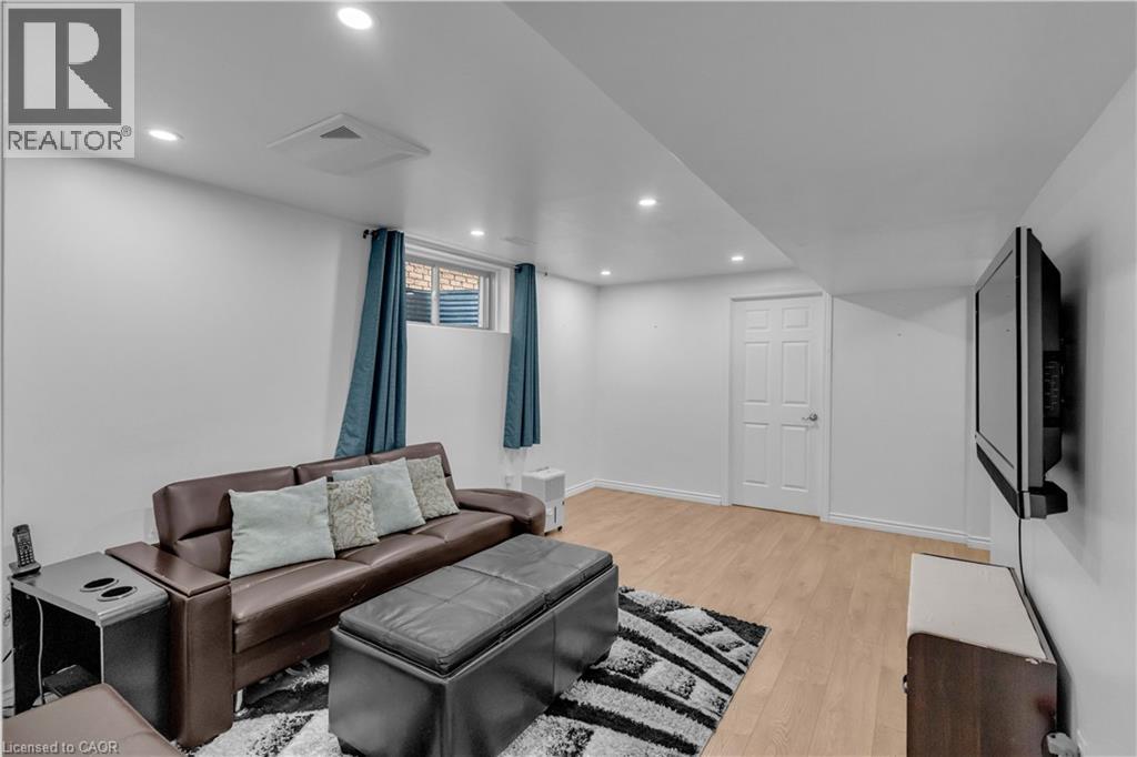 561 Grey Street, Brantford, Ontario  N3S 0C3 - Photo 20 - 40849672