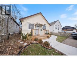 435 Waverly Street — photo 1