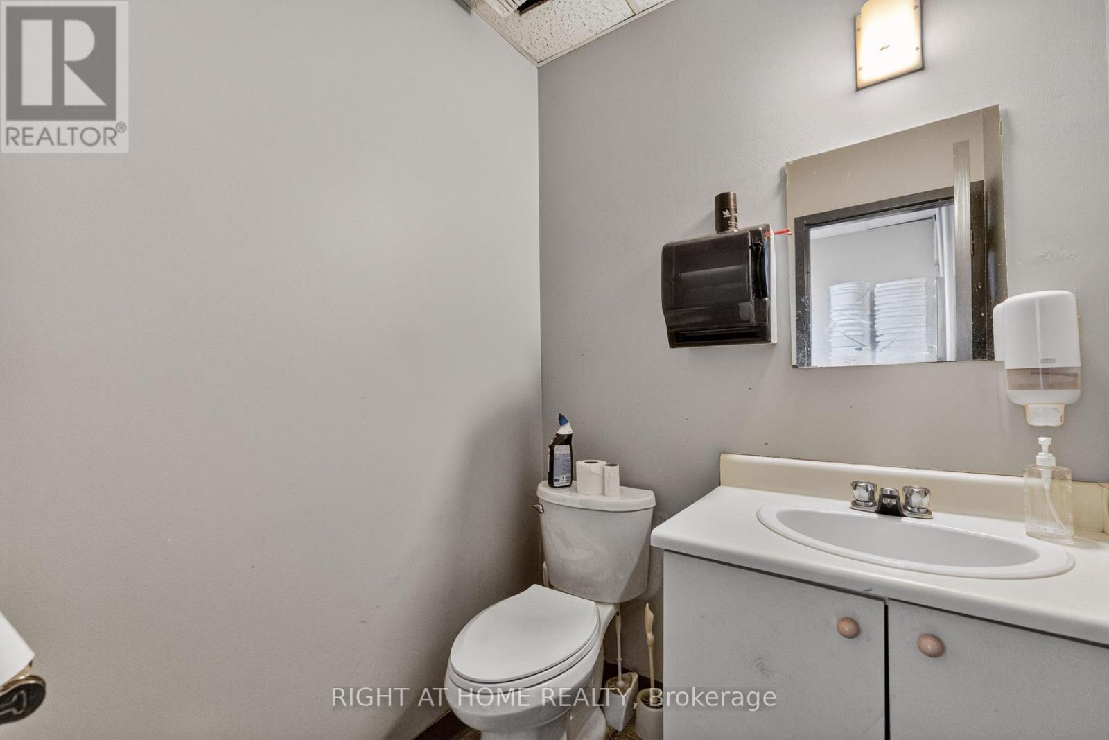 1 - 5370 Canotek Road, Ottawa, Ontario  K1G 9G1 - Photo 22 - X13680428