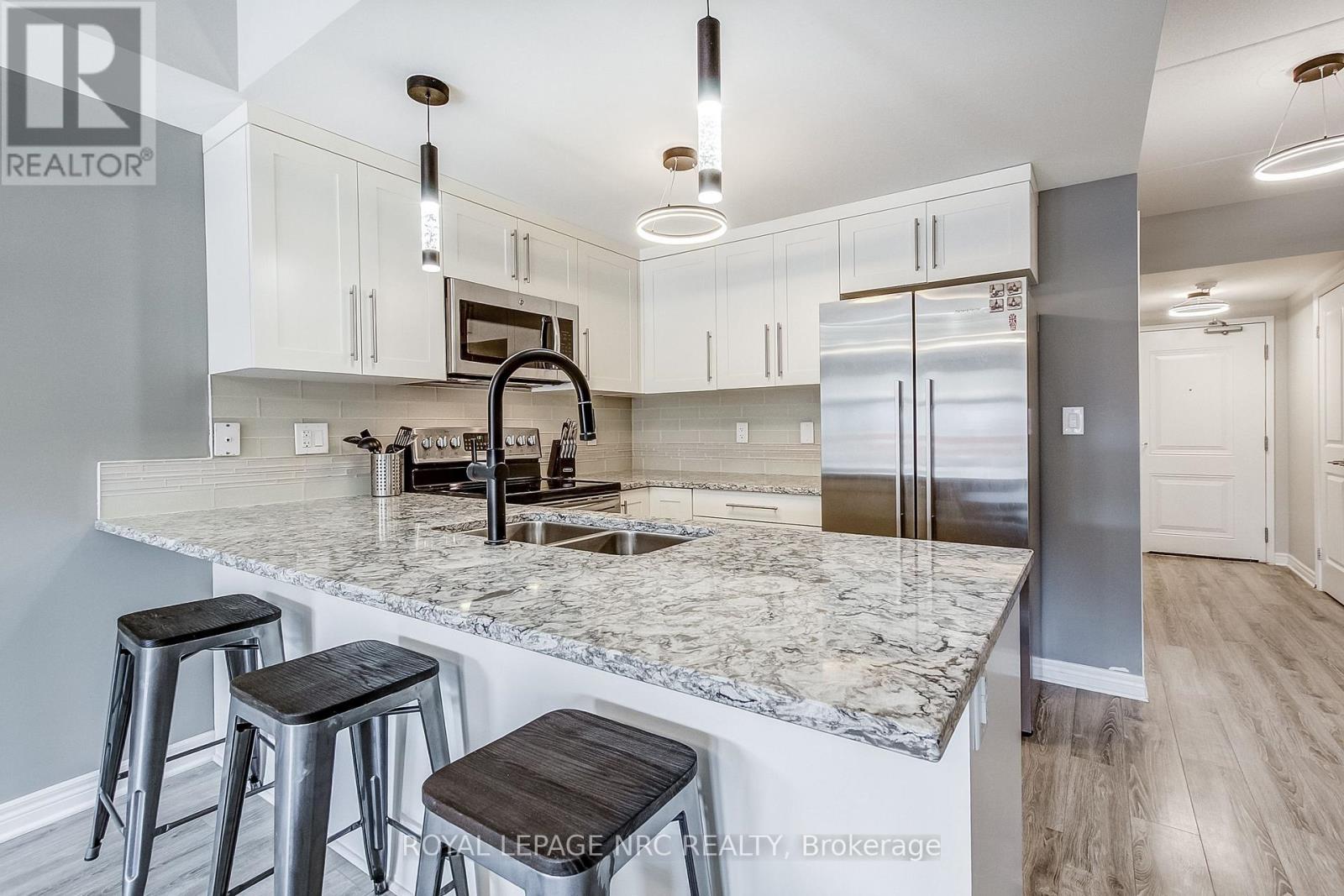211 - 678 Line 2 Road, Niagara-On-The-Lake, Ontario  L0S 1T0 - Photo 15 - X13680426