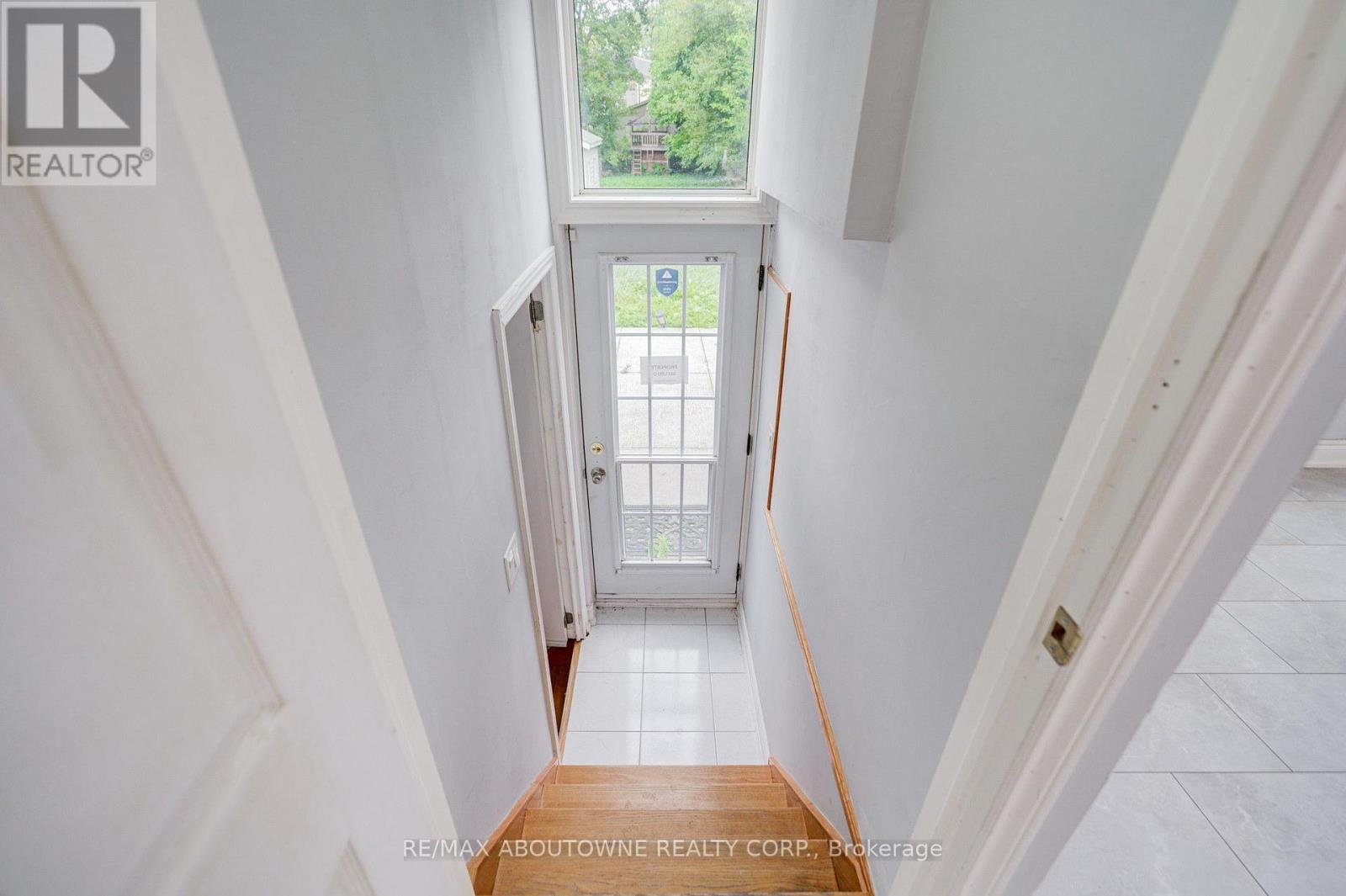 13 Broadview Avenue, Mississauga, Ontario  L5H 2S8 - Photo 29 - W13674026