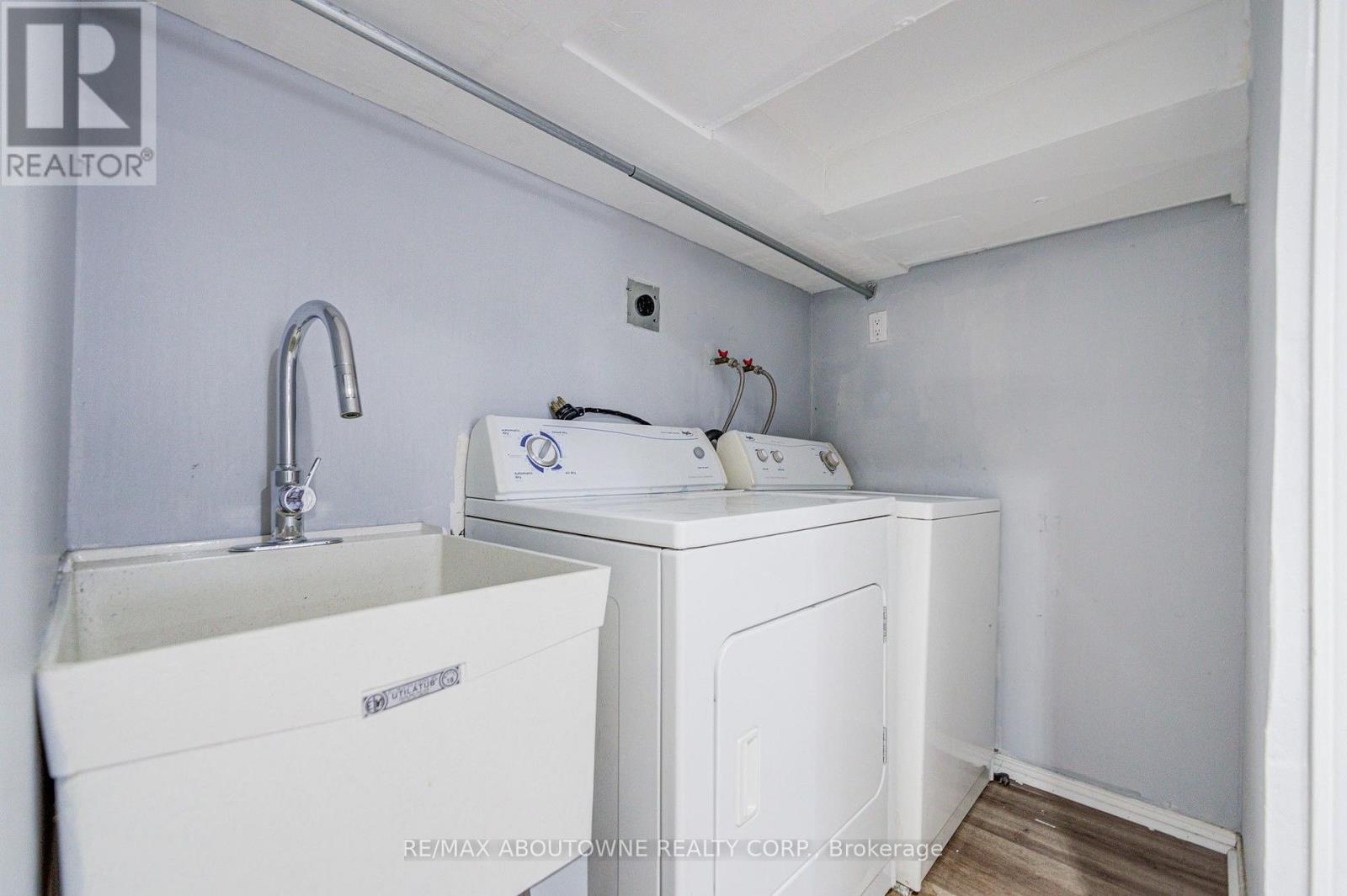 13 Broadview Avenue, Mississauga, Ontario  L5H 2S8 - Photo 33 - W13674026