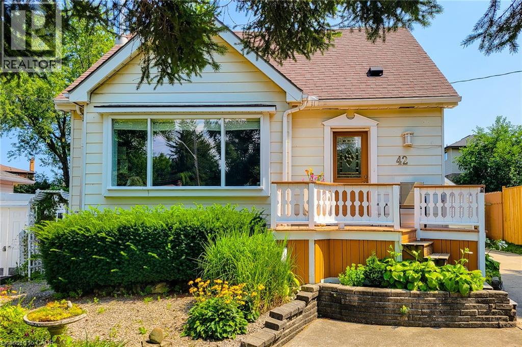 42 LAKE Avenue N, Hamilton, Ontario