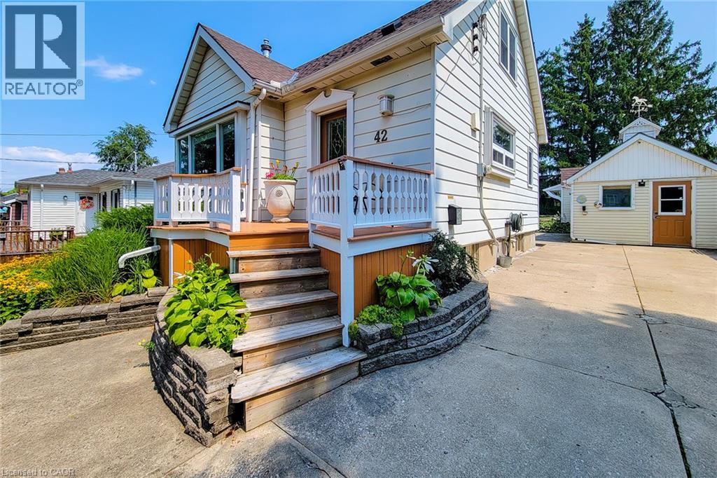 42 Lake Avenue N, Hamilton, Ontario  L8E 1L3 - Photo 4 - 40856112