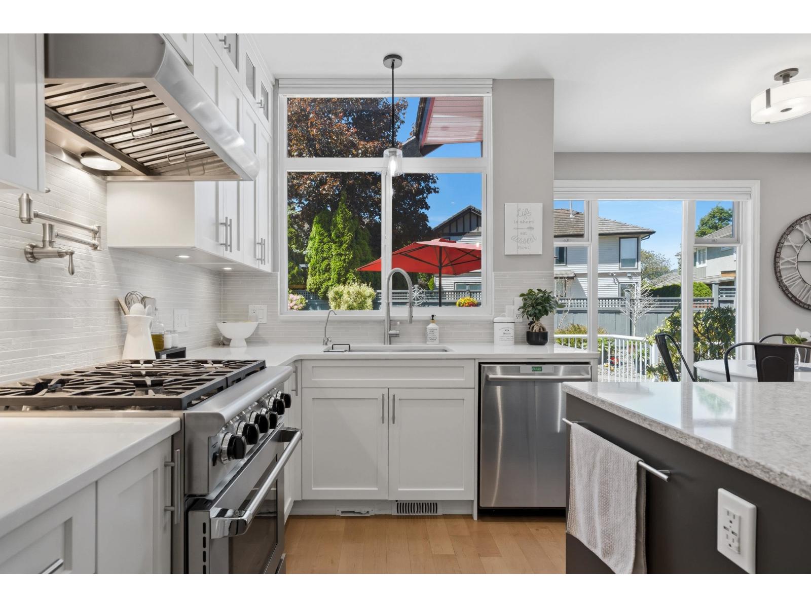7313 146a Street, Surrey, British Columbia  V3S 9G4 - Photo 8 - R3123901