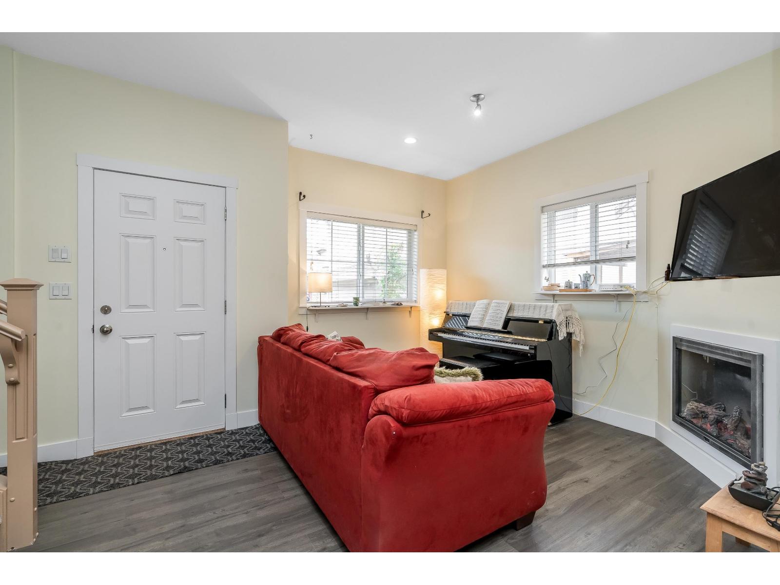 D2 19319 72 Avenue, Surrey, British Columbia  V4N 5X9 - Photo 6 - R3155576