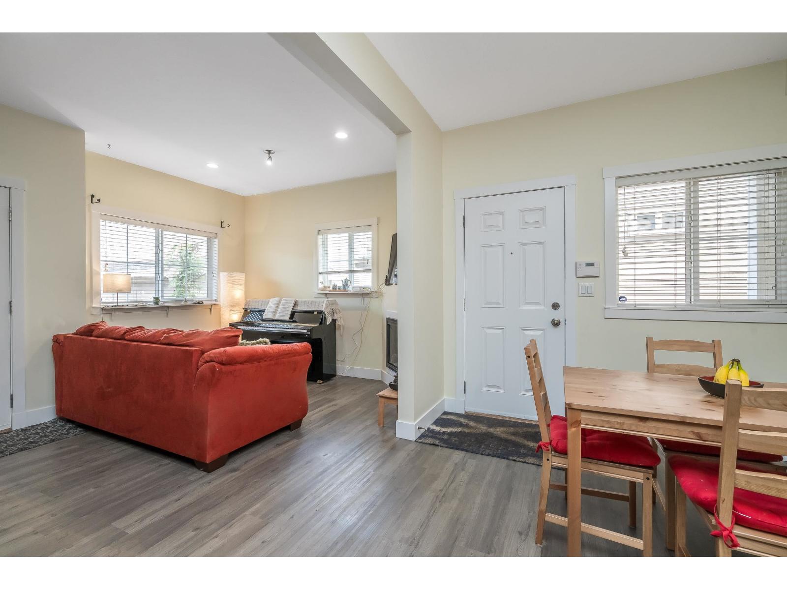 D2 19319 72 Avenue, Surrey, British Columbia  V4N 5X9 - Photo 5 - R3155576