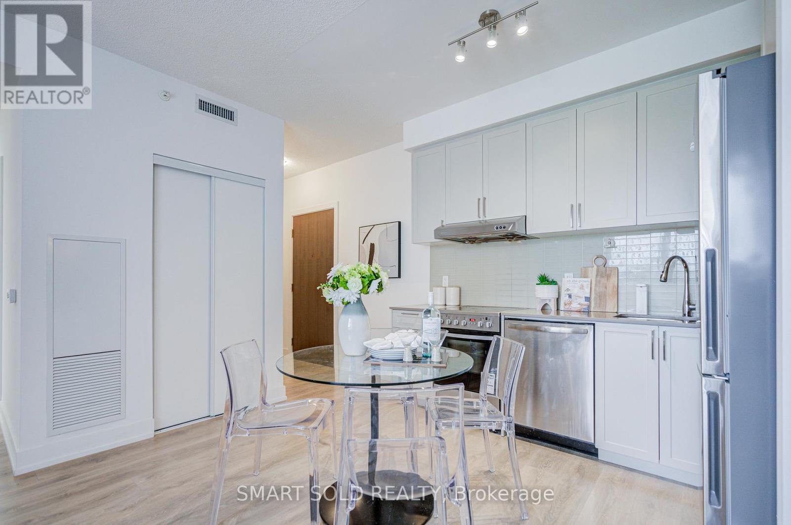 305w - 268 Buchanan Drive, Markham, Ontario  L3R 8G9 - Photo 5 - N13680420