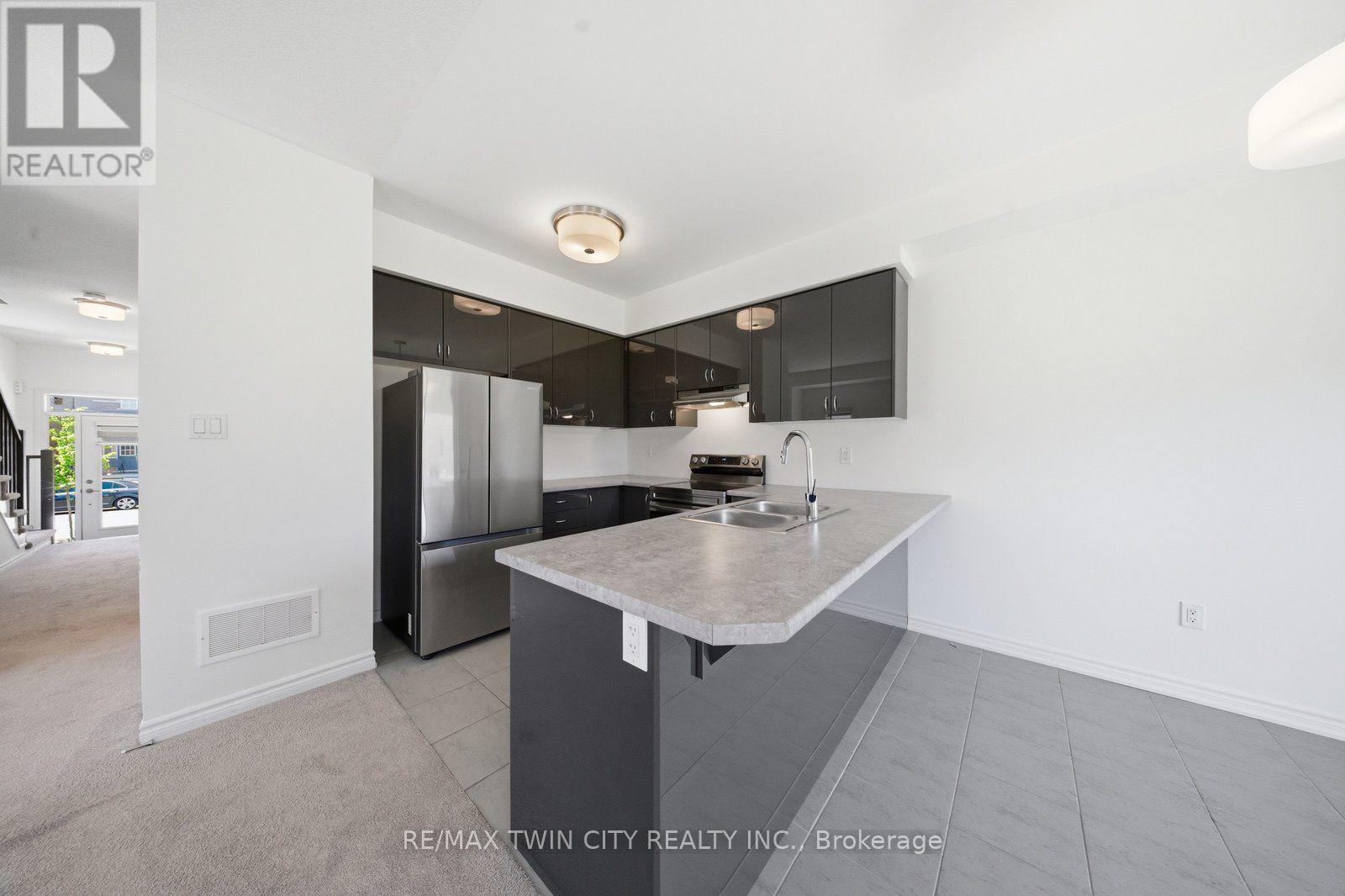 26 Copeman Avenue, Brantford, Ontario  N3V 0B3 - Photo 8 - X13680424