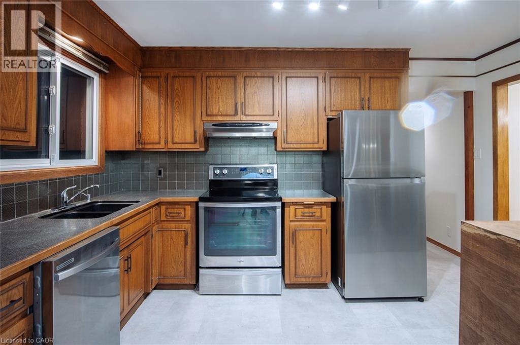 11 Lombardy Court Unit# Upper Unit, Kitchener, Ontario  N2M 1W8 - Photo 3 - 40839738