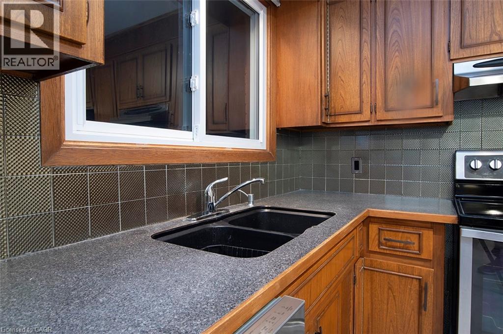 11 Lombardy Court Unit# Upper Unit, Kitchener, Ontario  N2M 1W8 - Photo 13 - 40839738
