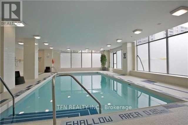 5793 Yonge Street, Toronto, Ontario  M2M 0A9 - Photo 11 - C13680434