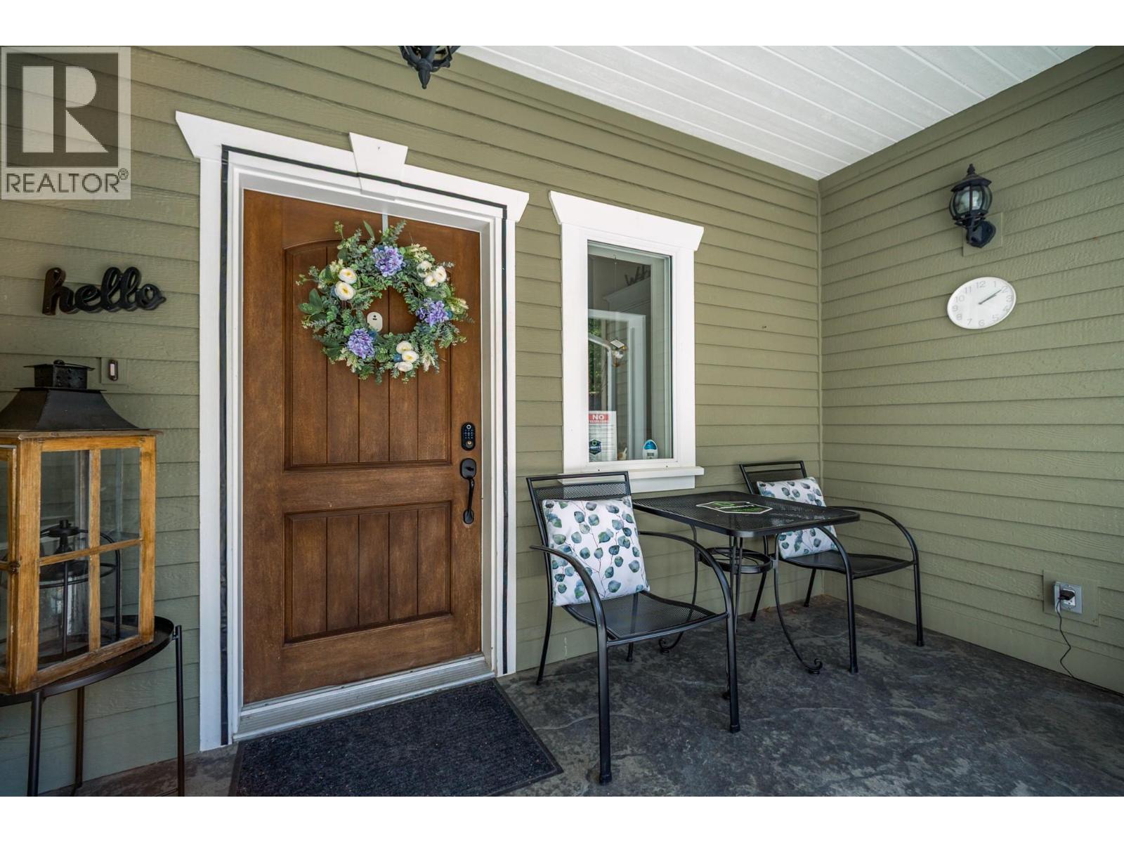 1446 Huckleberry Drive, Sorrento, British Columbia  V0E 2W2 - Photo 4 - 10384799