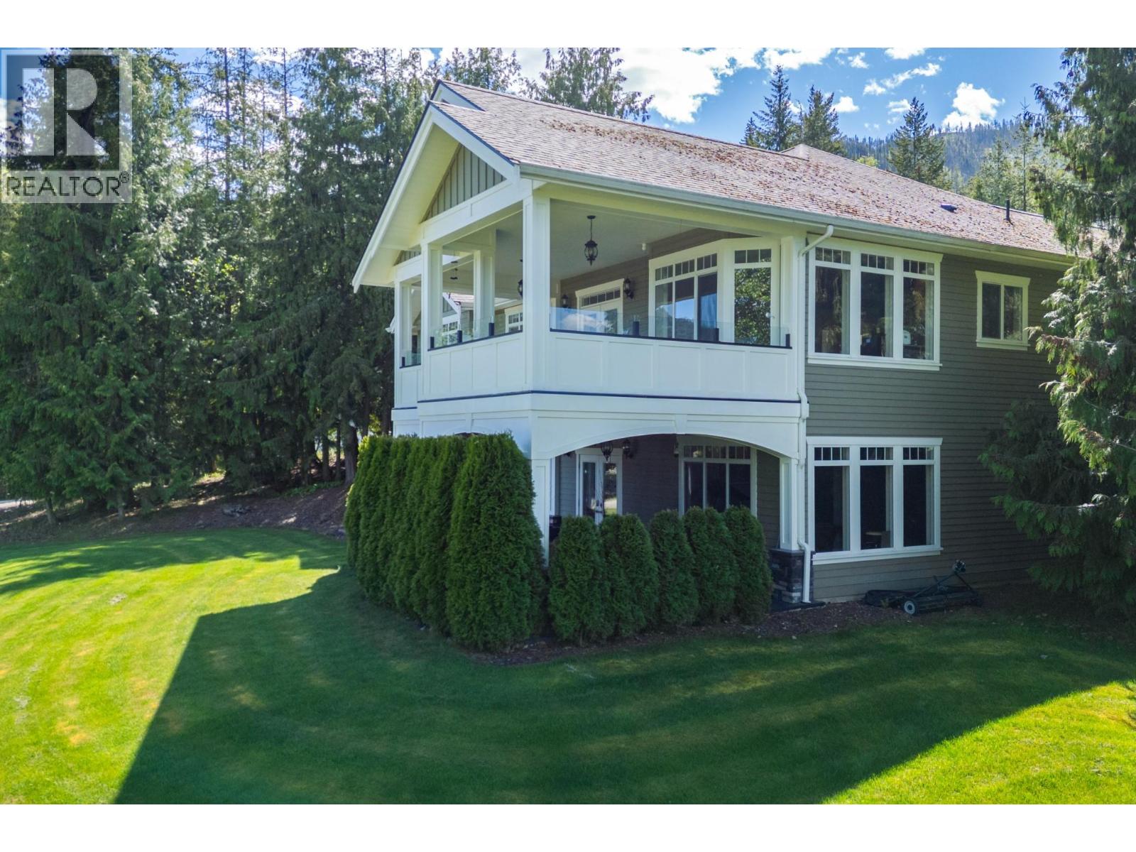 1446 Huckleberry Drive, Sorrento, British Columbia  V0E 2W2 - Photo 3 - 10384799