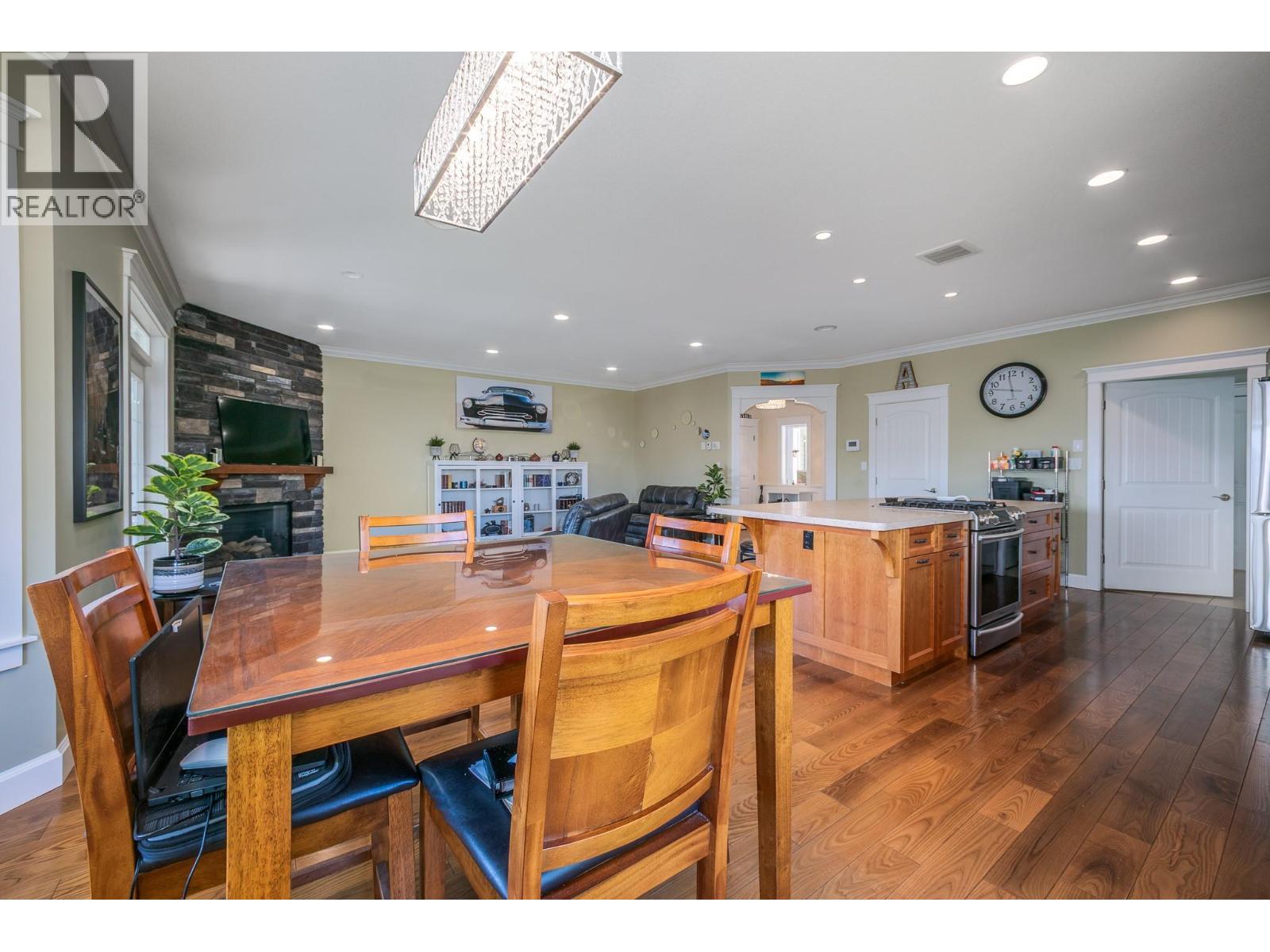 1446 Huckleberry Drive, Sorrento, British Columbia  V0E 2W2 - Photo 14 - 10384799