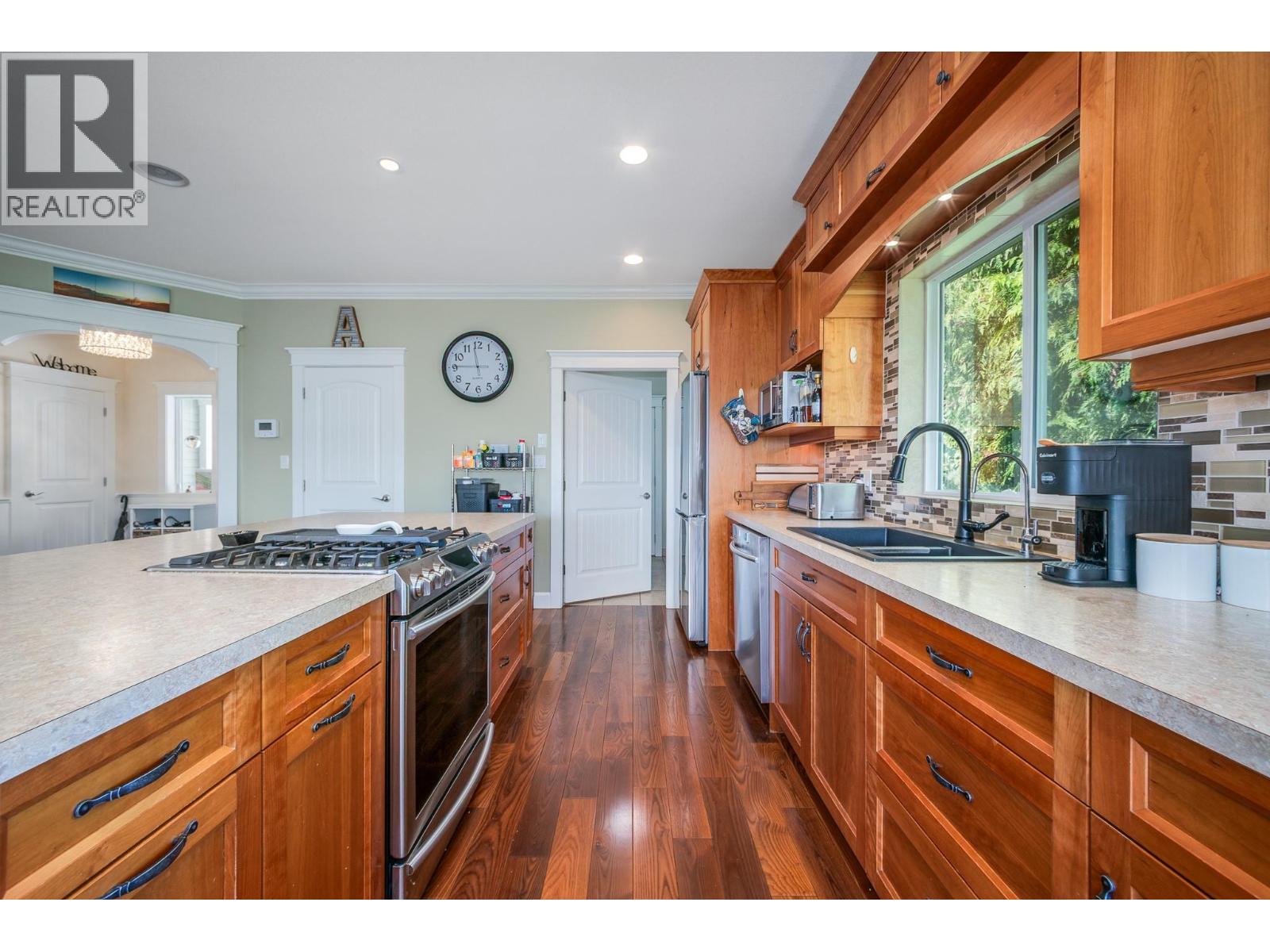 1446 Huckleberry Drive, Sorrento, British Columbia  V0E 2W2 - Photo 12 - 10384799