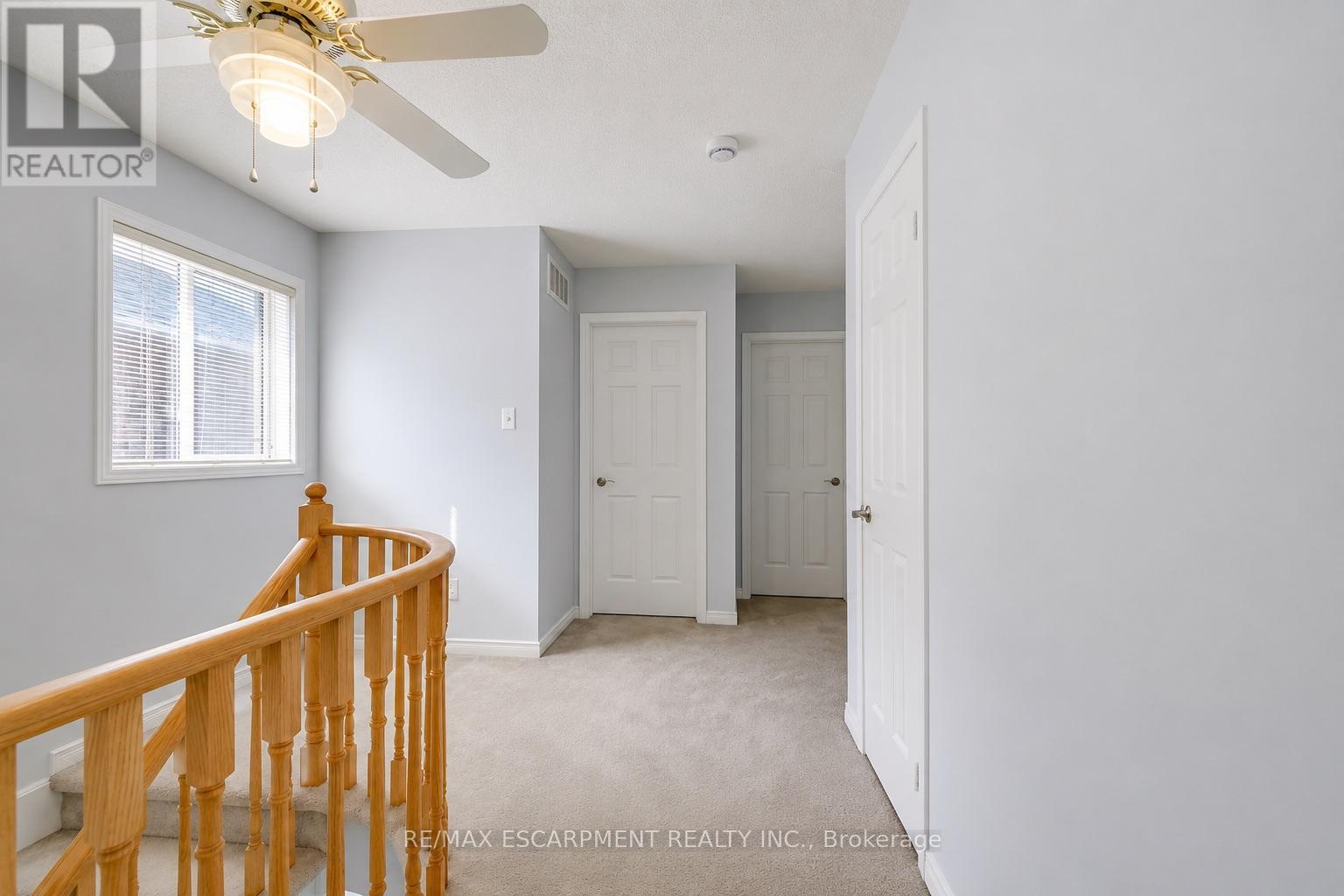 1793 Creek Way, Burlington, Ontario  L7L 6R1 - Photo 11 - W13680462