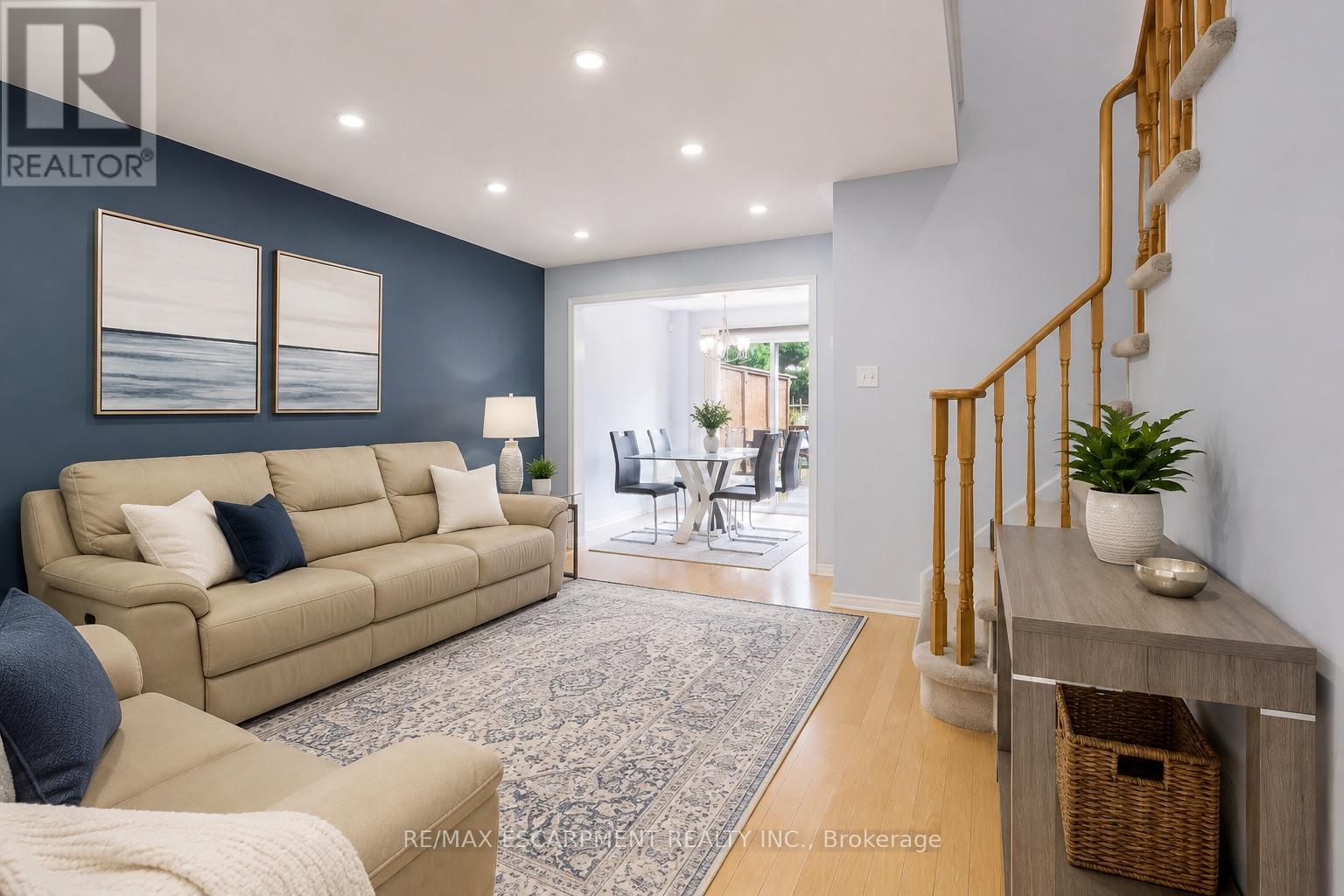 1793 Creek Way, Burlington, Ontario  L7L 6R1 - Photo 4 - W13680462