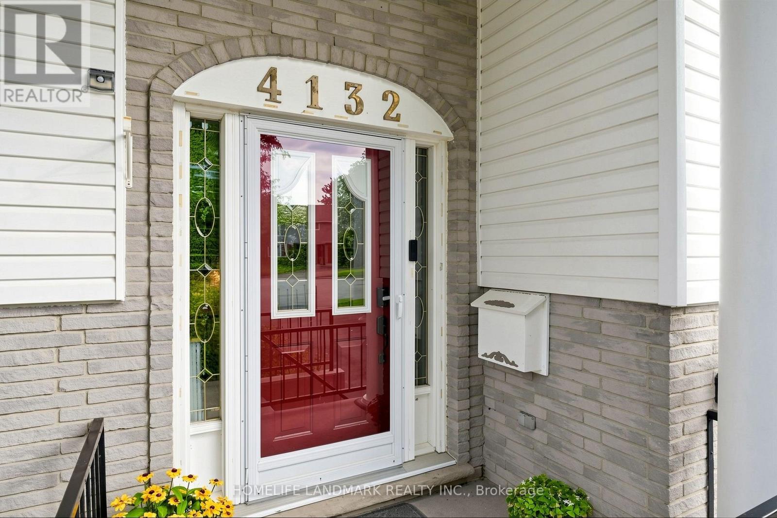 4132 Celia Court, Burlington, Ontario  L7L 5L9 - Photo 4 - W13680464