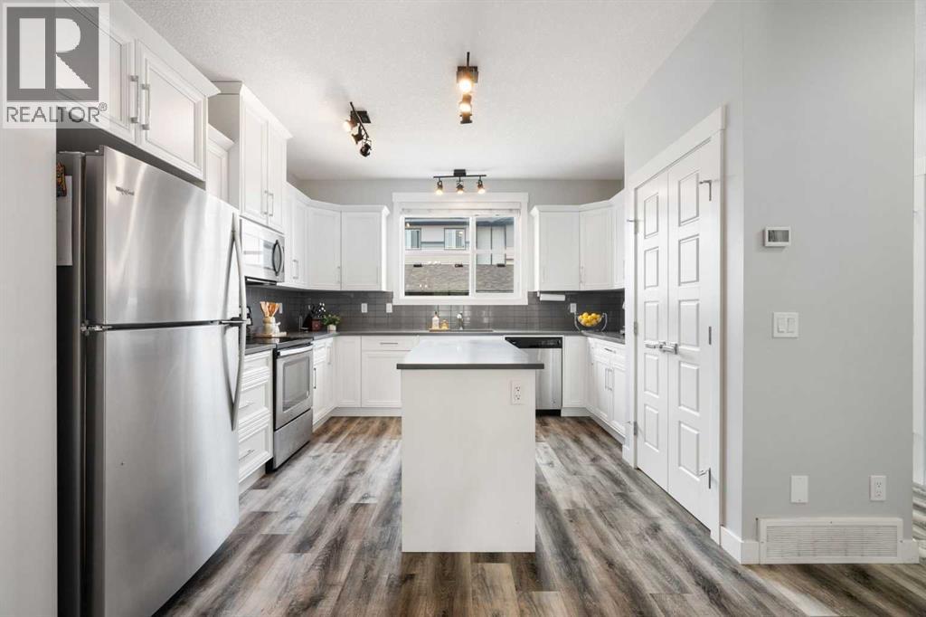 56 Skyview Circle Ne, Calgary, Alberta  T3N 0V3 - Photo 11 - A2334791
