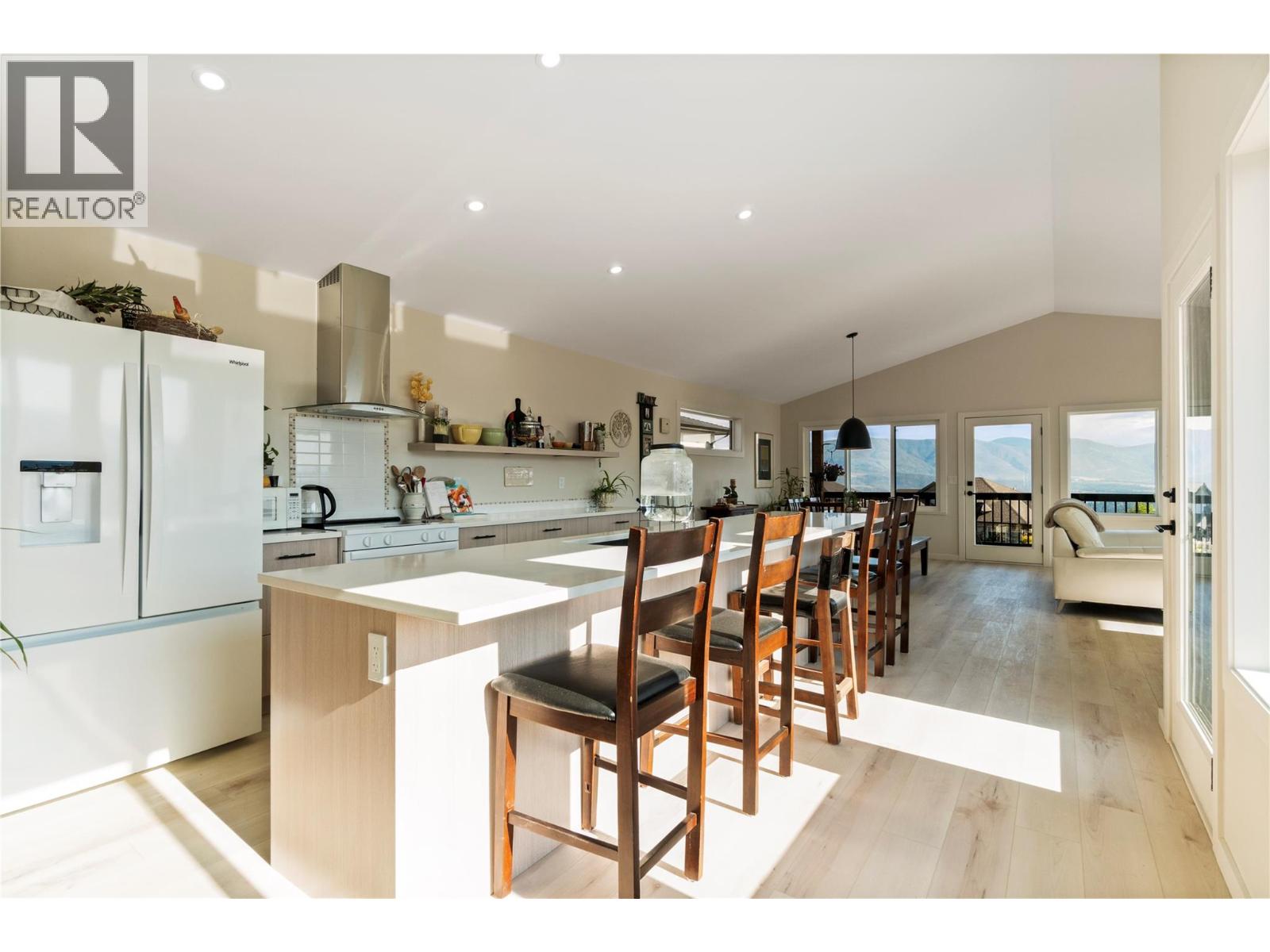2545 Panoramic Way, Blind Bay, British Columbia  V0E 1H0 - Photo 17 - 10396279