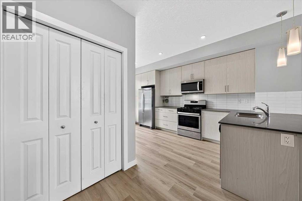 154 Seton Passage SE, Calgary, Alberta T3M 3A6 - Photo 5 - A2336916