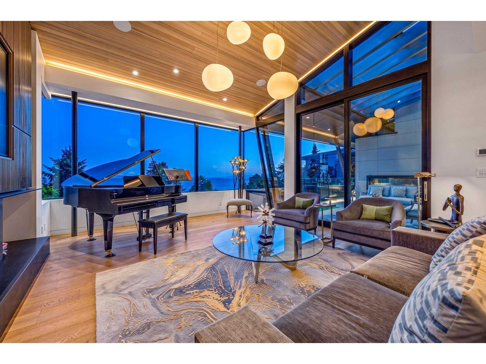 13386 Marine Drive, Surrey, British Columbia  V4A 1G2 - Photo 32 - R3155701