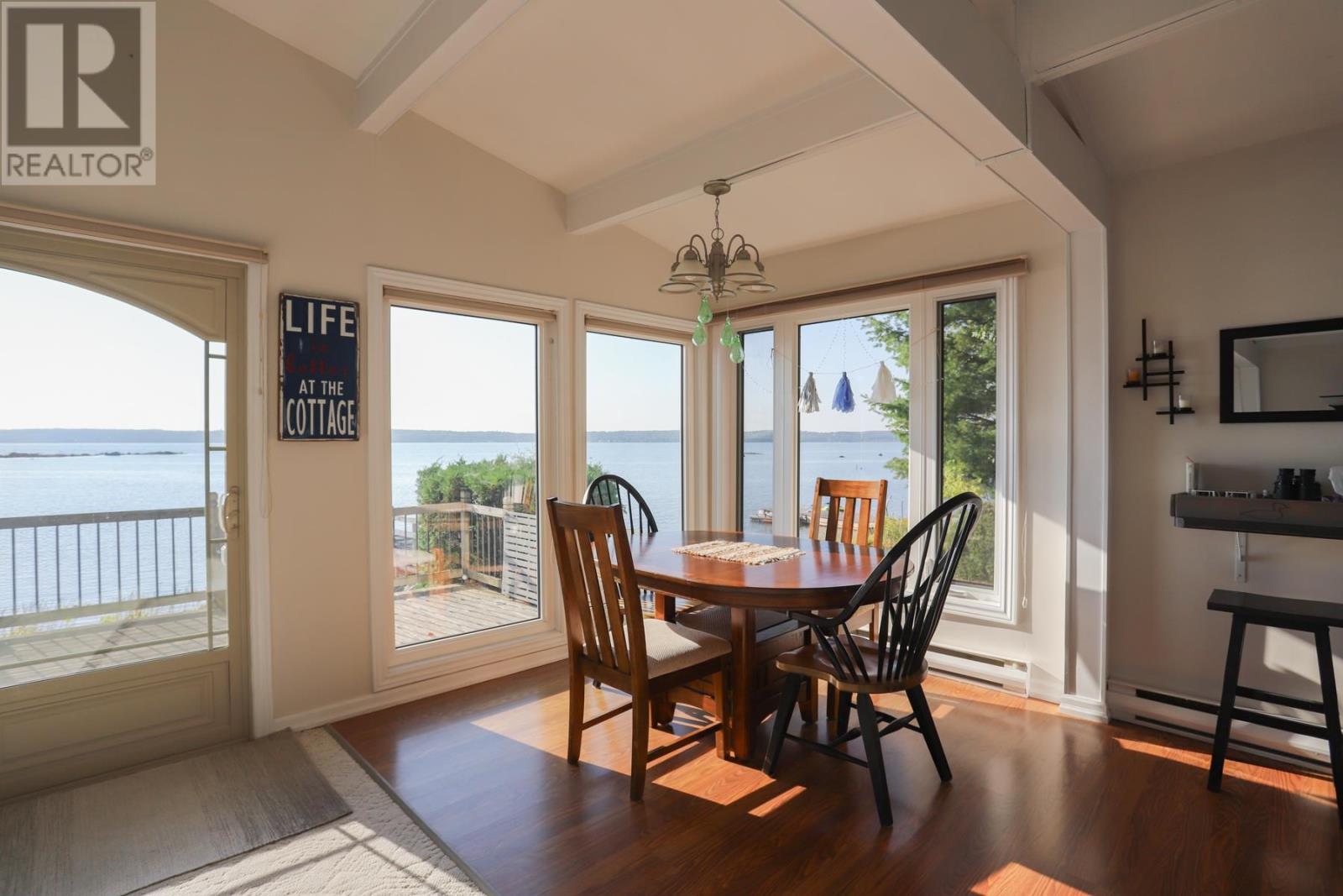 647b Lakeshore Dr, Tarbutt, Ontario  P0R 1E0 - Photo 9 - SM262157