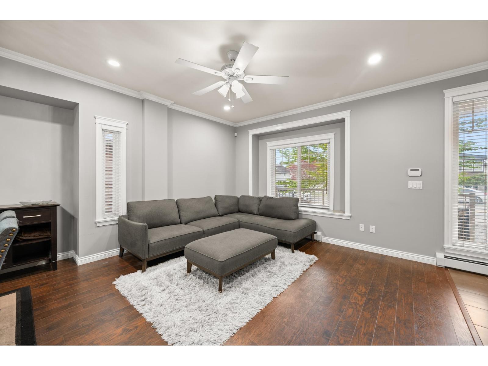 7088 144 Street, Surrey, British Columbia  V3W 5S2 - Photo 4 - R3156132