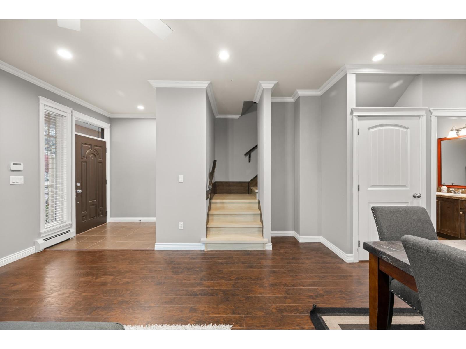7088 144 Street, Surrey, British Columbia  V3W 5S2 - Photo 6 - R3156132