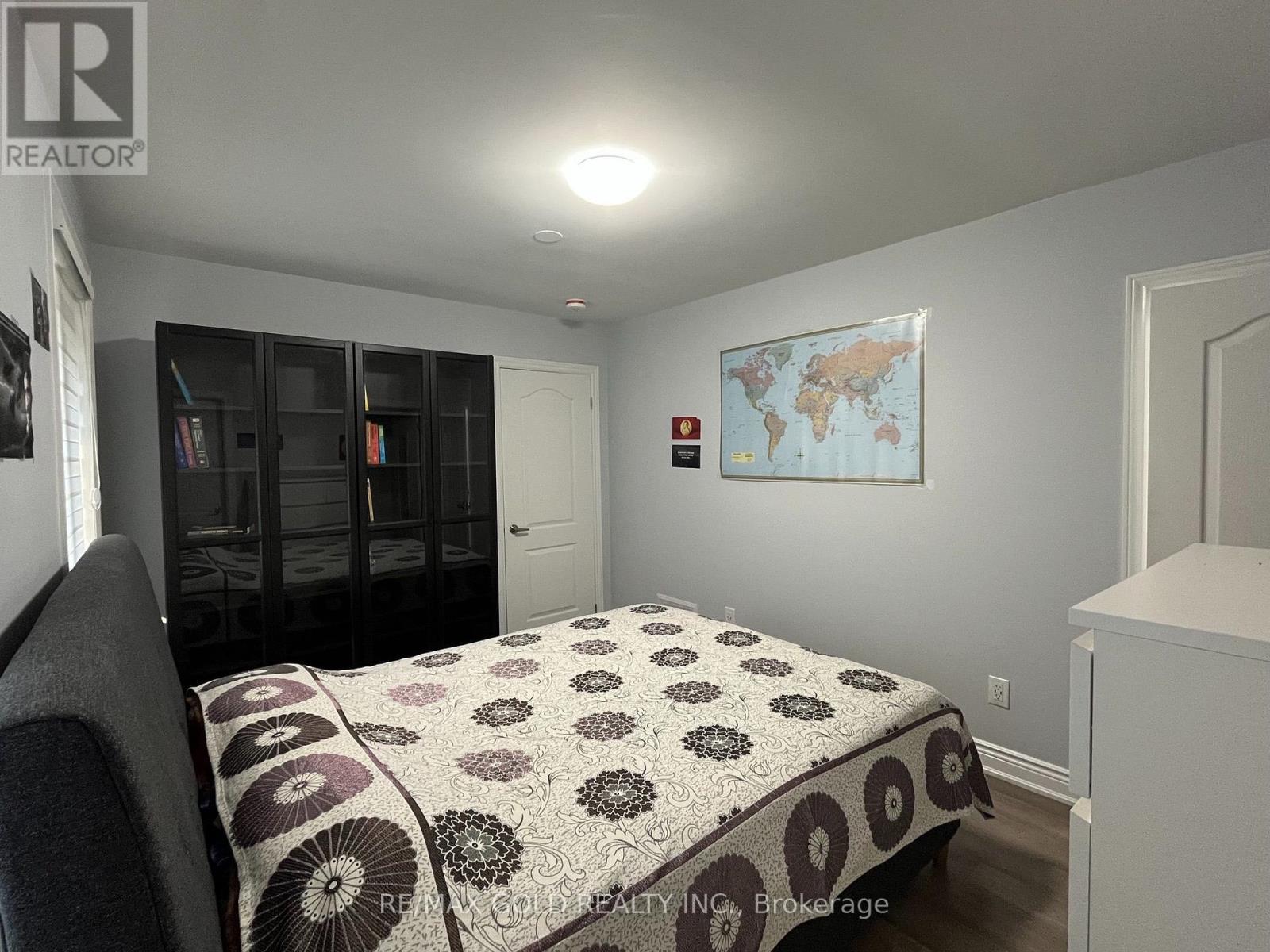 30 Moynes Avenue, Toronto, Ontario  M8Y 3B8 - Photo 22 - W13680144