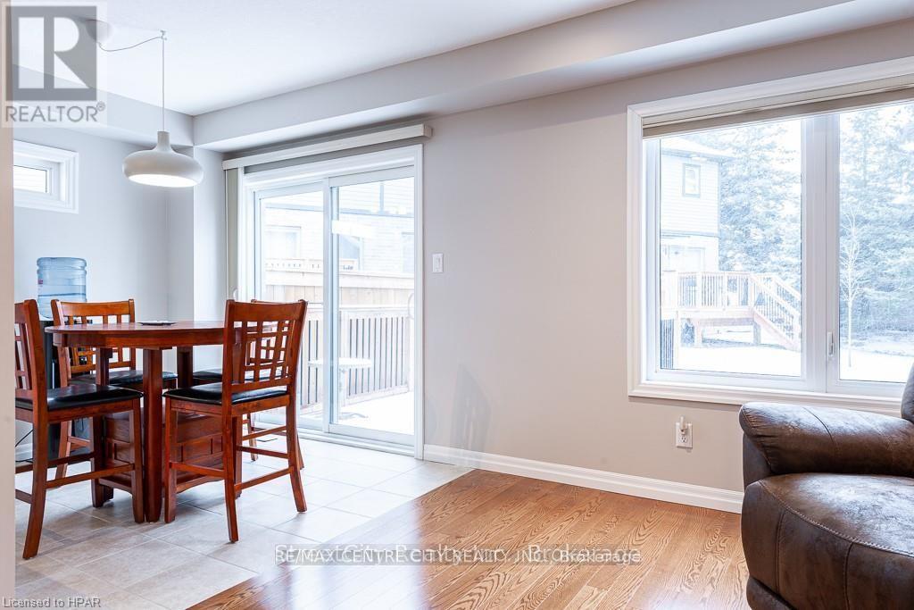32 - 55 Harrison Street, Stratford, Ontario  N5A 0C9 - Photo 4 - X13521640