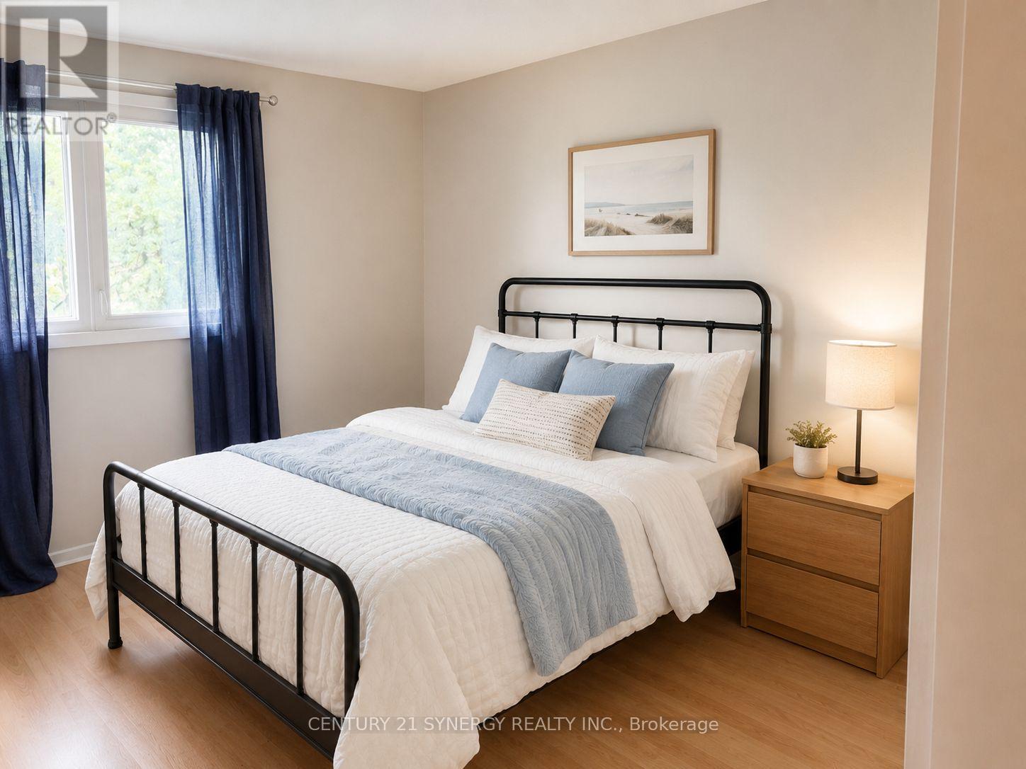 2307 Stonehenge Crescent, Ottawa, Ontario  K1B 4N7 - Photo 7 - X13679056